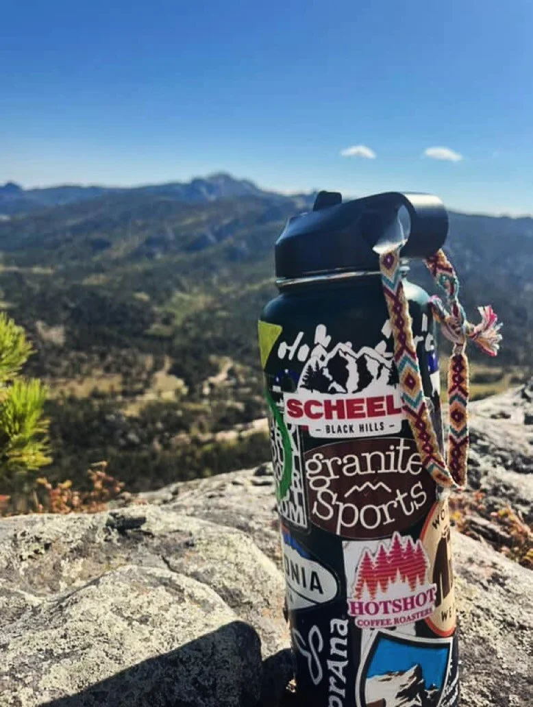 &ldquo;Life itself is a privilege, but to live life to the fullest-well, that is a choice.&rdquo; &ndash; Andy Andrews

📷: @lydiaraderschadt 

#blackhills #blackhillsnationalforest #blackhillshiking #hiking #stelmospeak #hillcity #granitesports