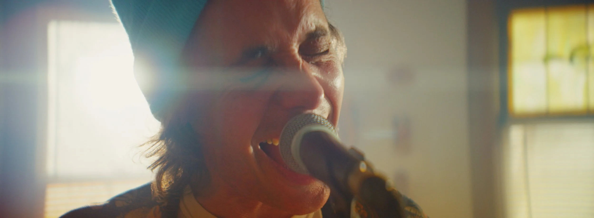 ahem-waterlogged_musicVideo_Marko Zitzer38.jpg