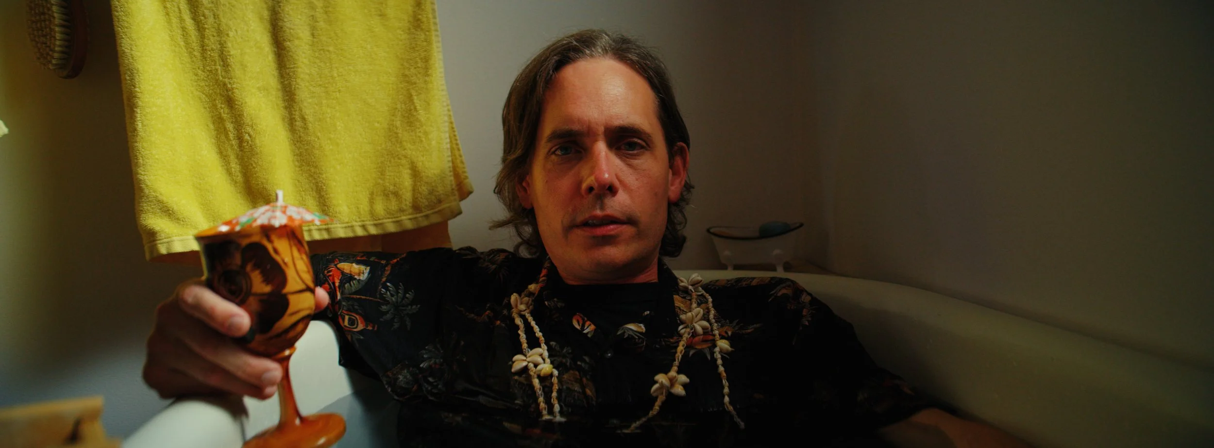 ahem-waterlogged_musicVideo_Marko Zitzer34.jpg