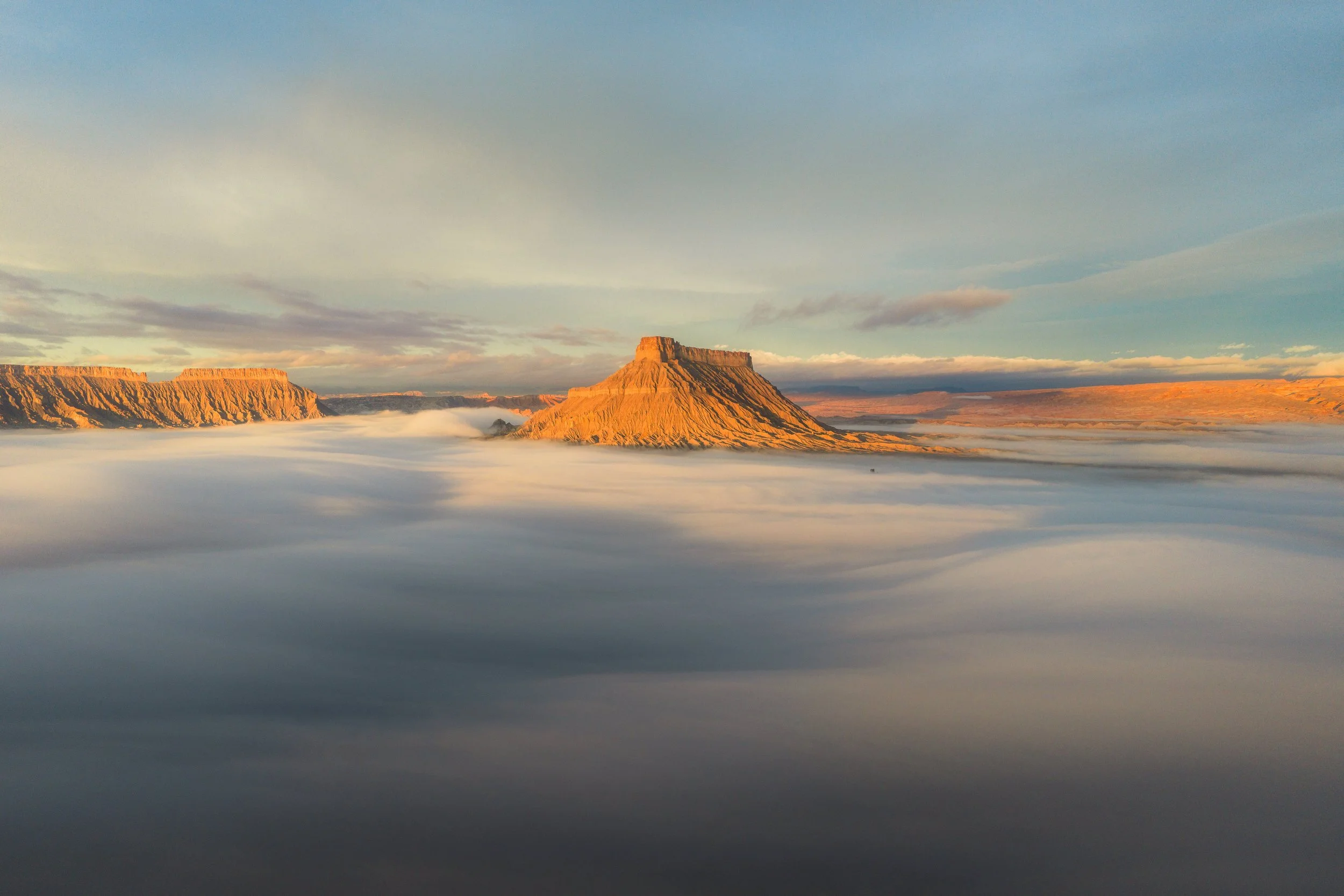 UT - Hanksville - Factory Butte inversion drone Jan 2026 5.1-min.jpg
