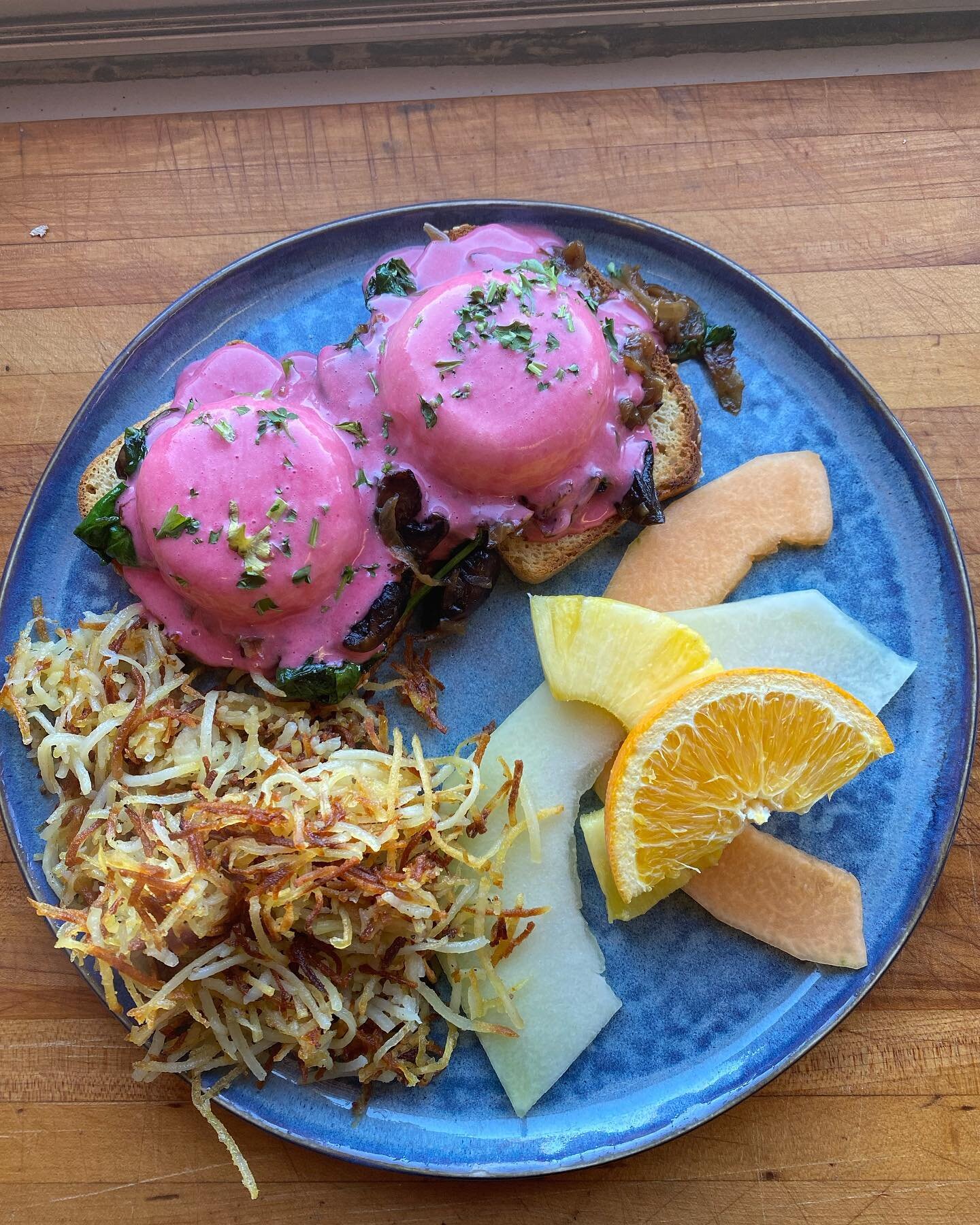Food is our love language 💗

Beet pur&eacute;e hollandaise, poached eggs on sourdough. Open till 8PM for Valentines dinner. 

@visitstratfordon 
#love #valentines #vday #romance #pink #dinner #eggsbenedict #red