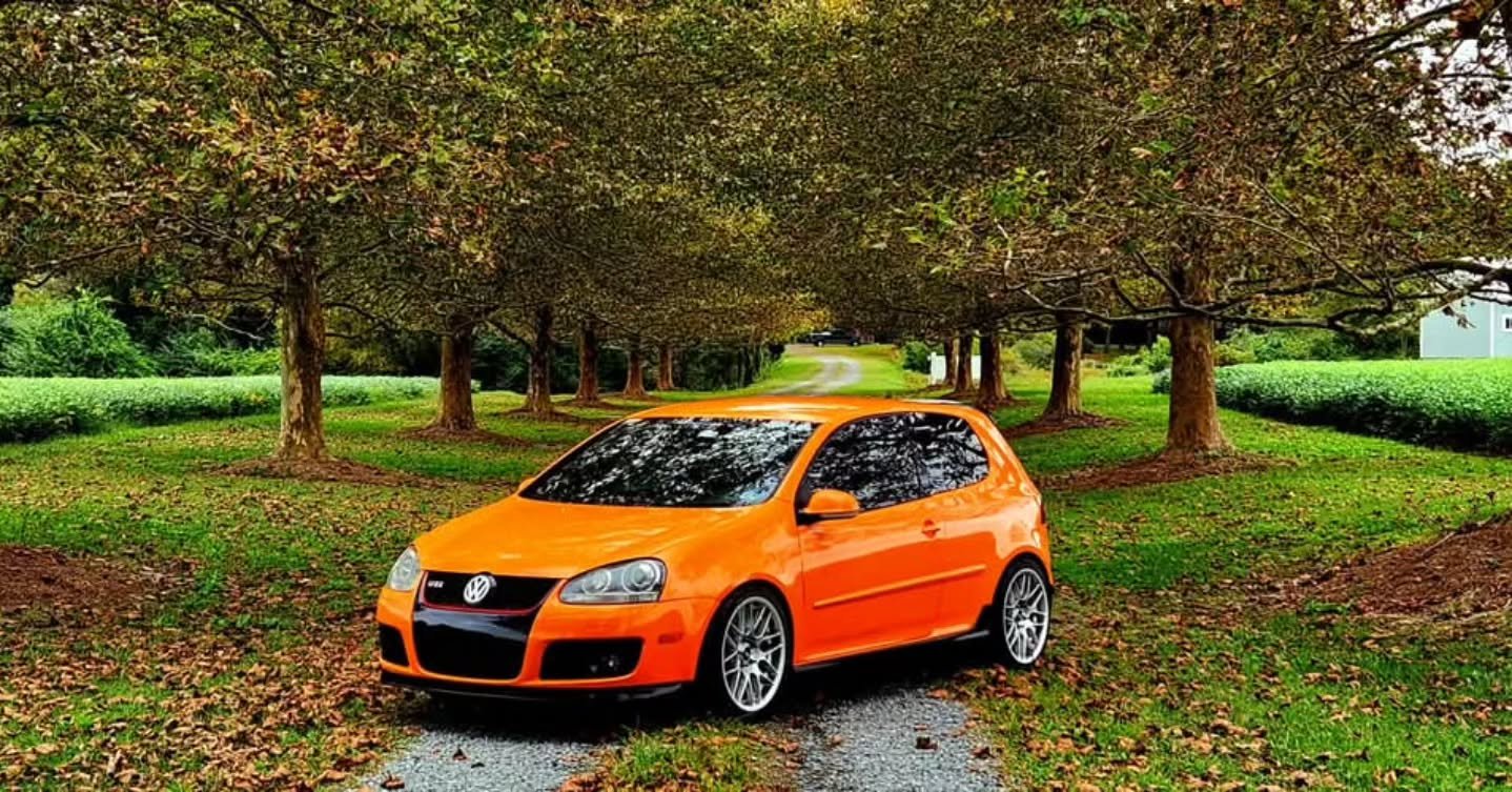 Orange you glad it's driving season.....
🏎 @mosaicmotorsports757
📸 @mosaicmotorsports757
#mk5 #vw #Volkswagen #hothatch #mk5gti #gti #vwgolf #vwlovers #rollmodelscarclub #becomearollmodel #turbo #fahrenheitgti
#boostedlife #hatchback