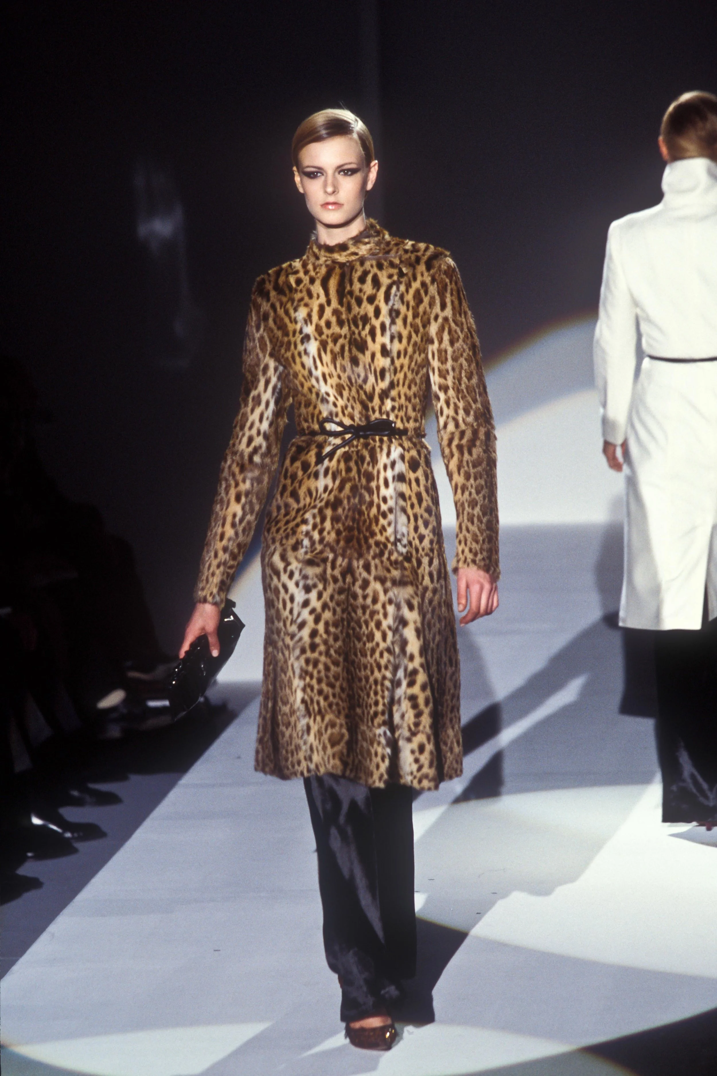 Gucci 1999 Women RTW 141.jpg