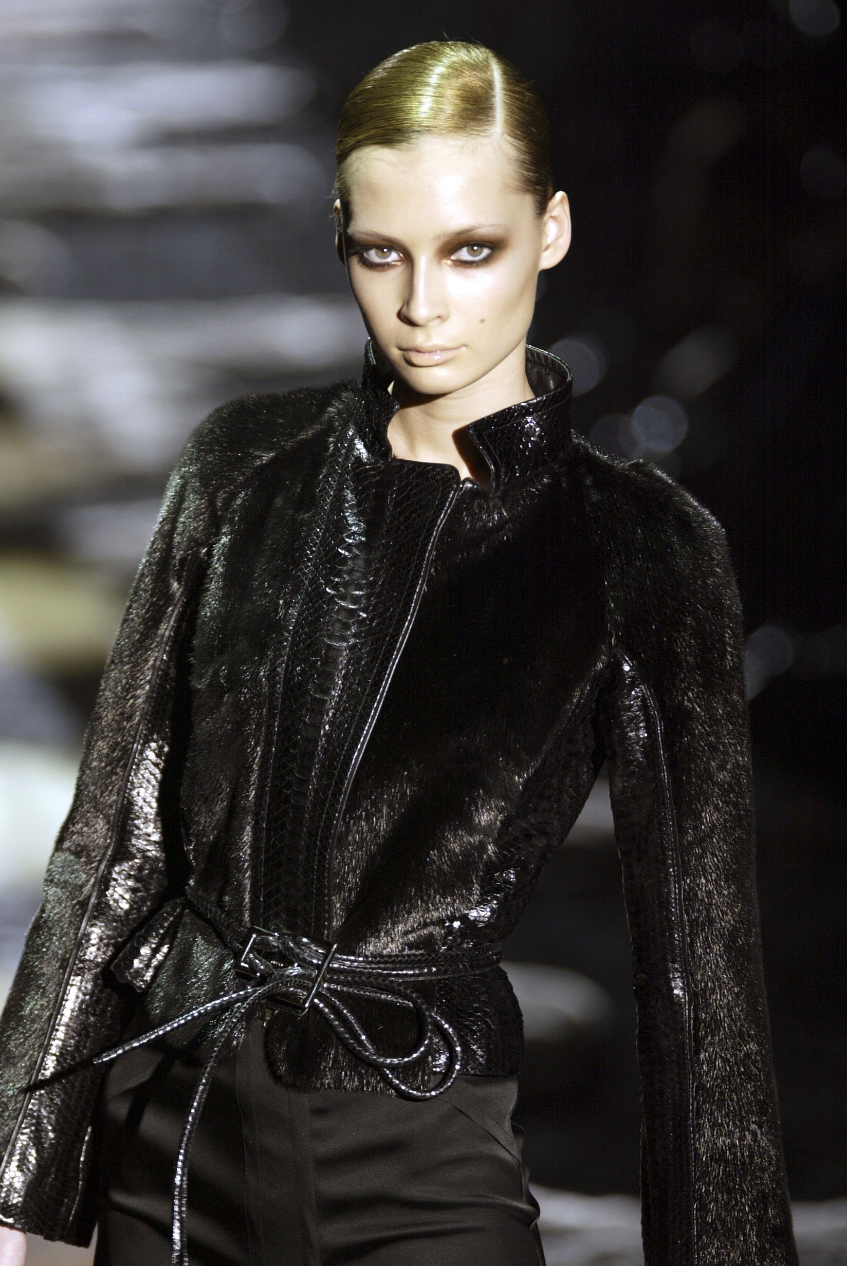 Gucci 2004 Women RTW 23.jpg