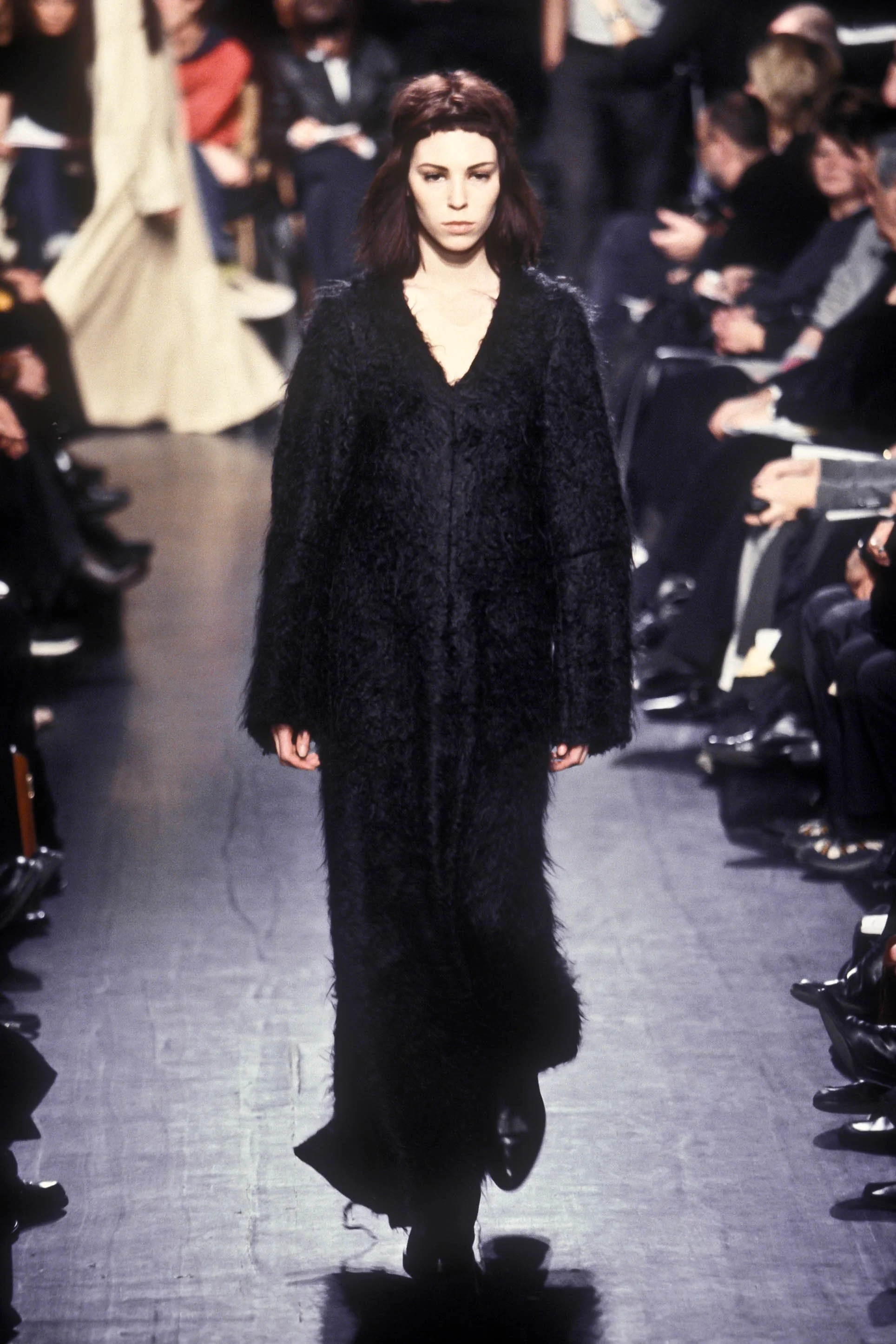 Ann Demeulemeester 1999 Women RTW 28.jpg