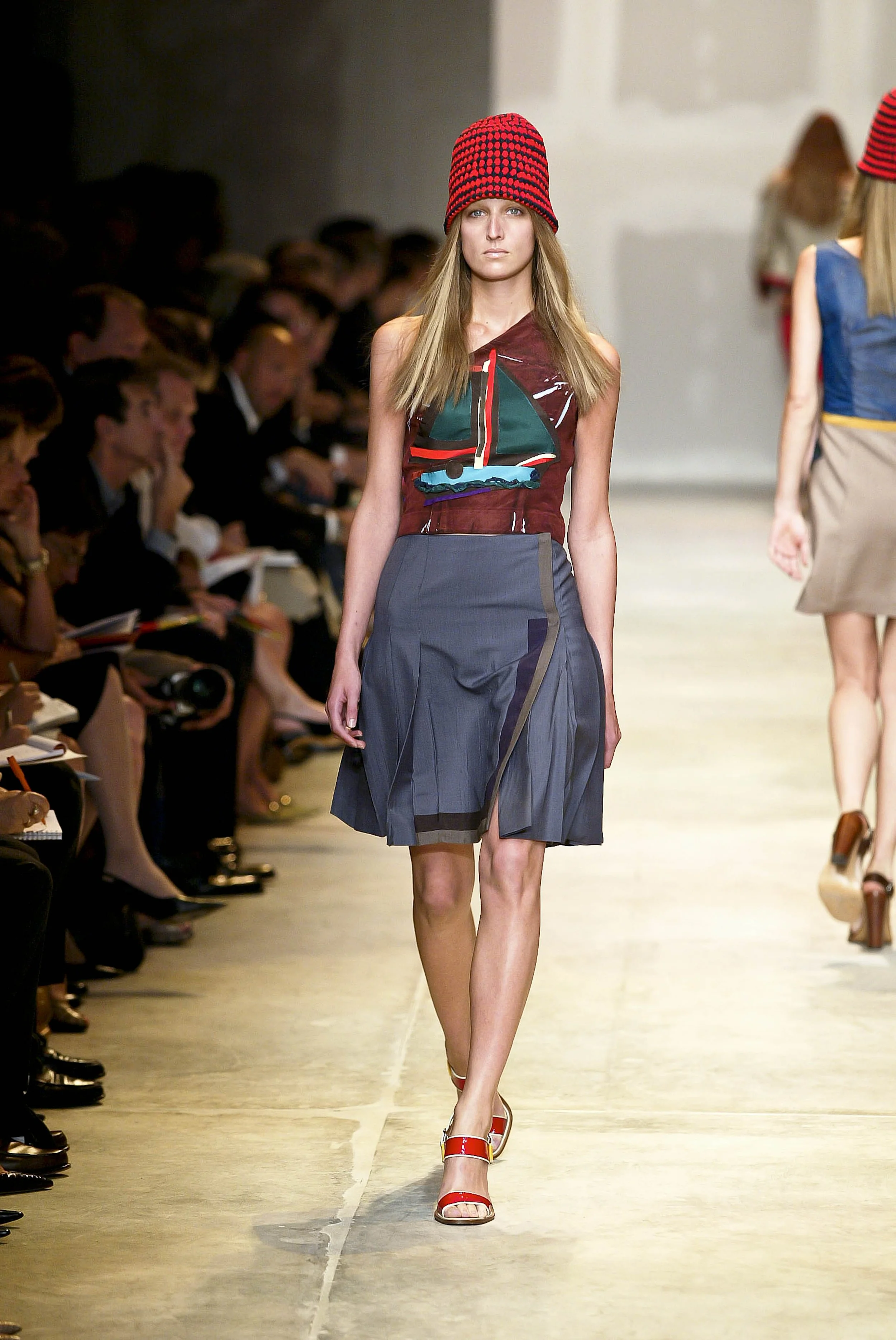 Prada 2005 Women RTW 14.jpg