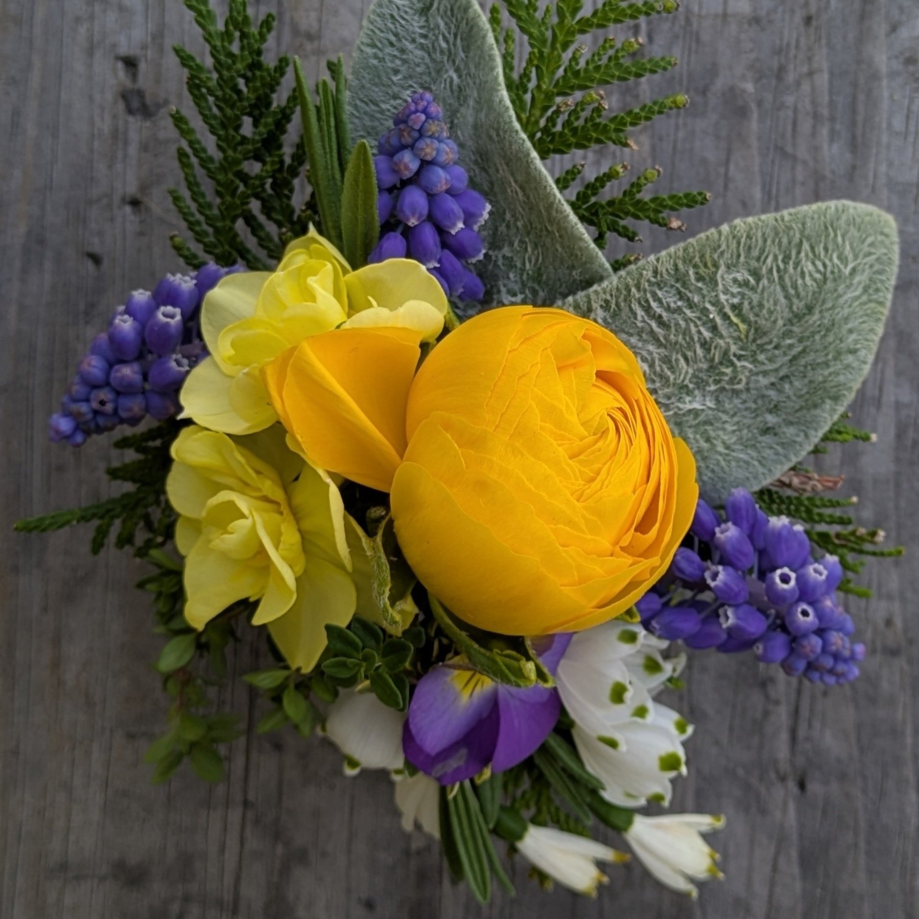 corsage or handheld bouquet