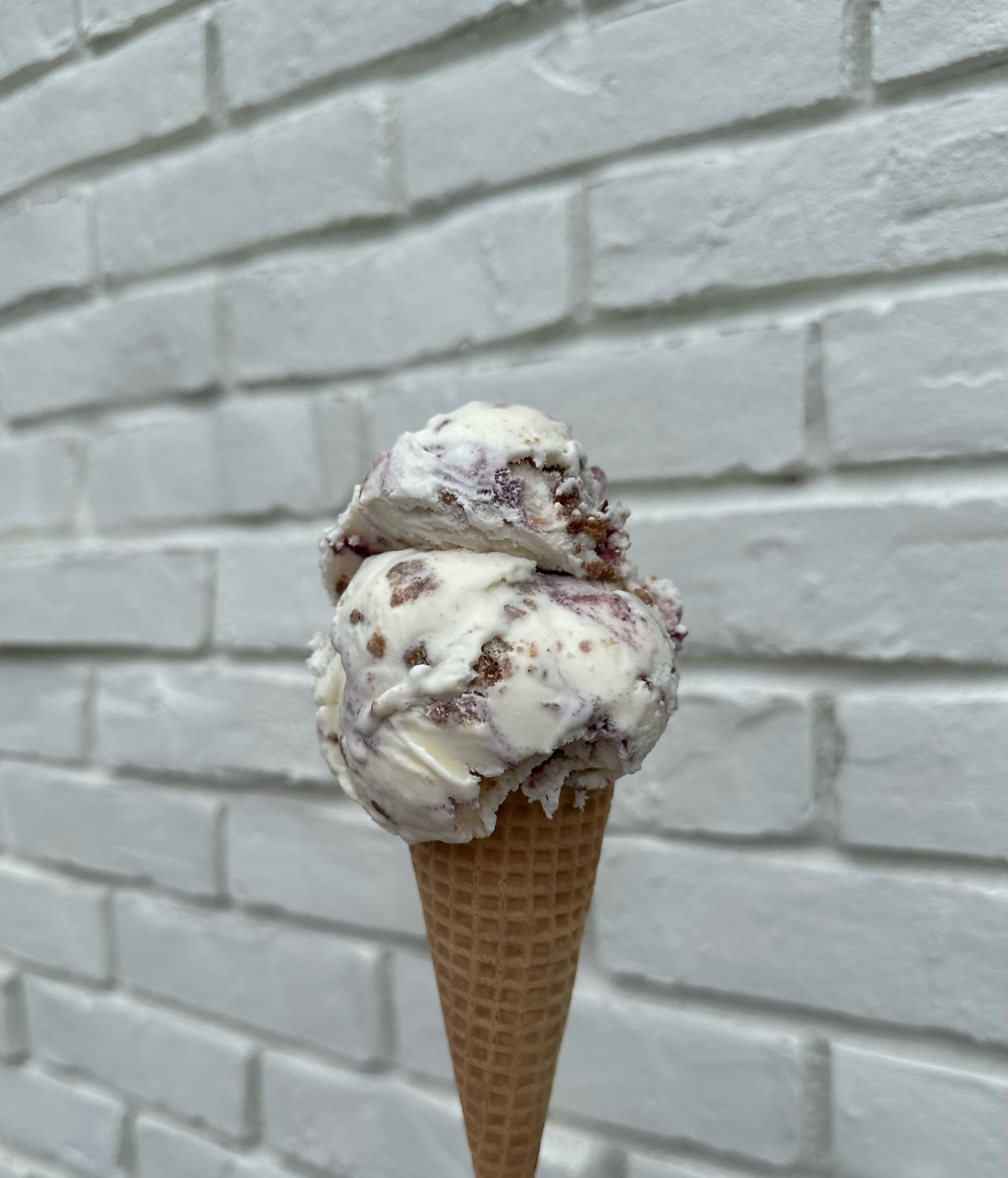 This week is the final week to get the following flavors: Blueberry Crumble, Pumpkin Oreo and Dutch Apple! We&rsquo;ll see you today from 2:30pm-9pm! 🍦