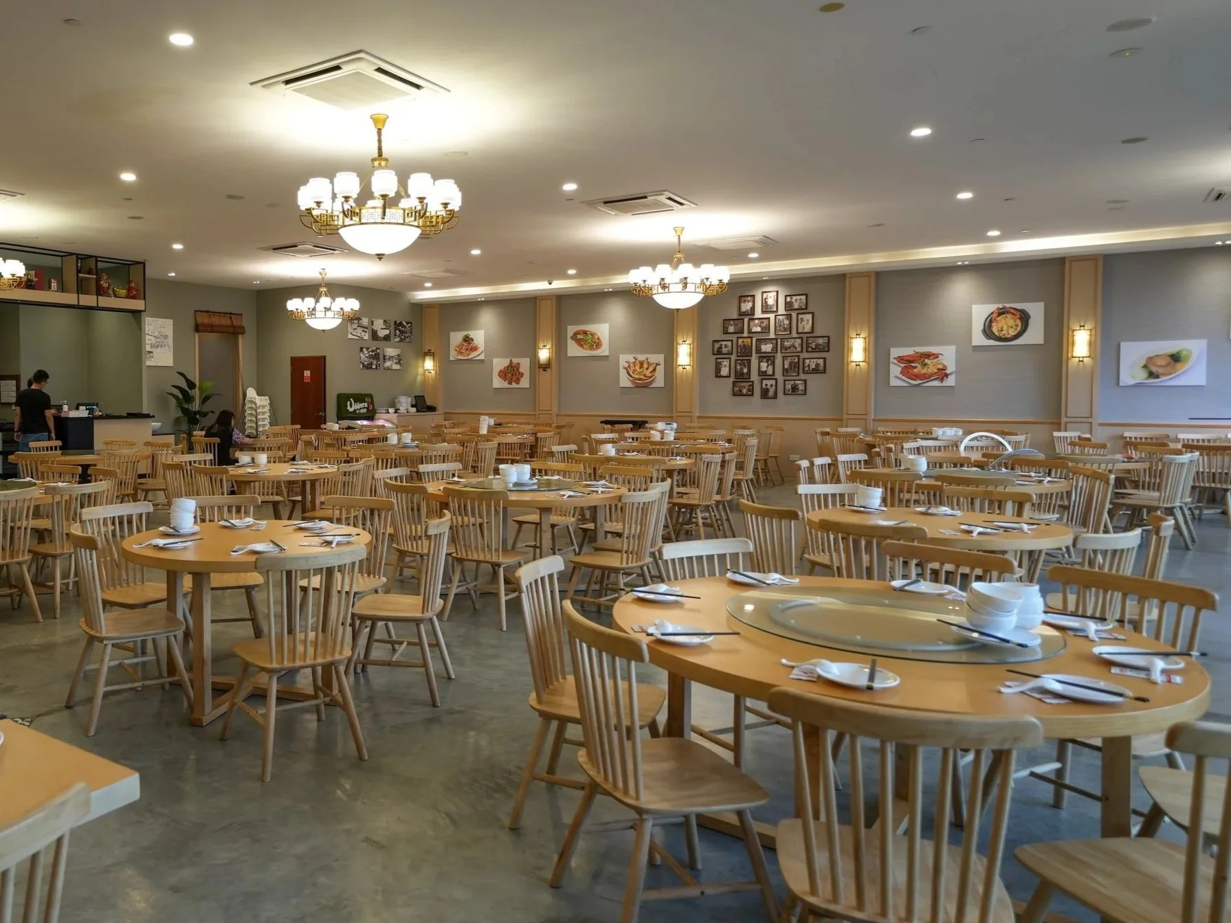 orchid live seafood restaurant main dining hall