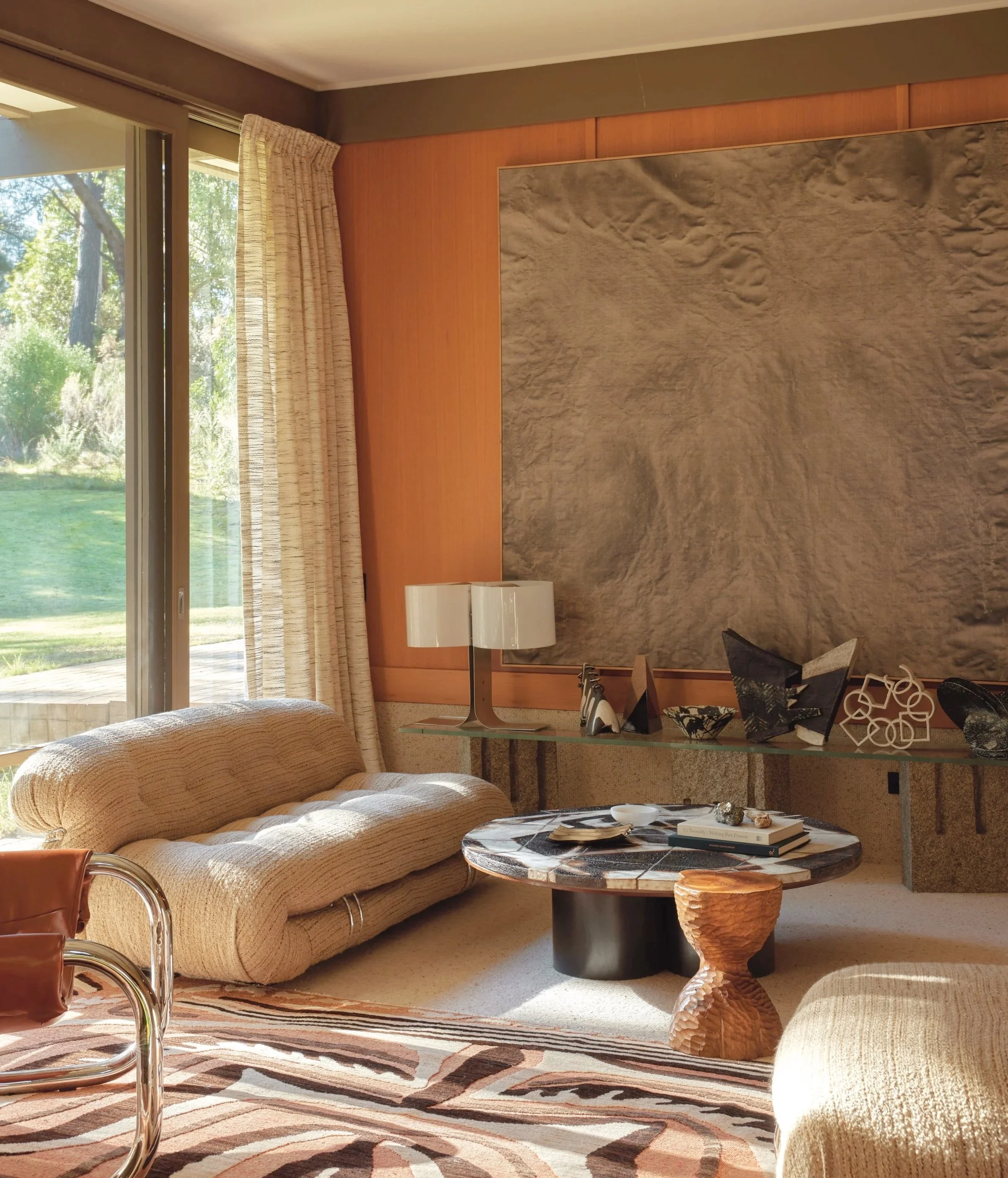 Bush Modern: Inside Light Well House