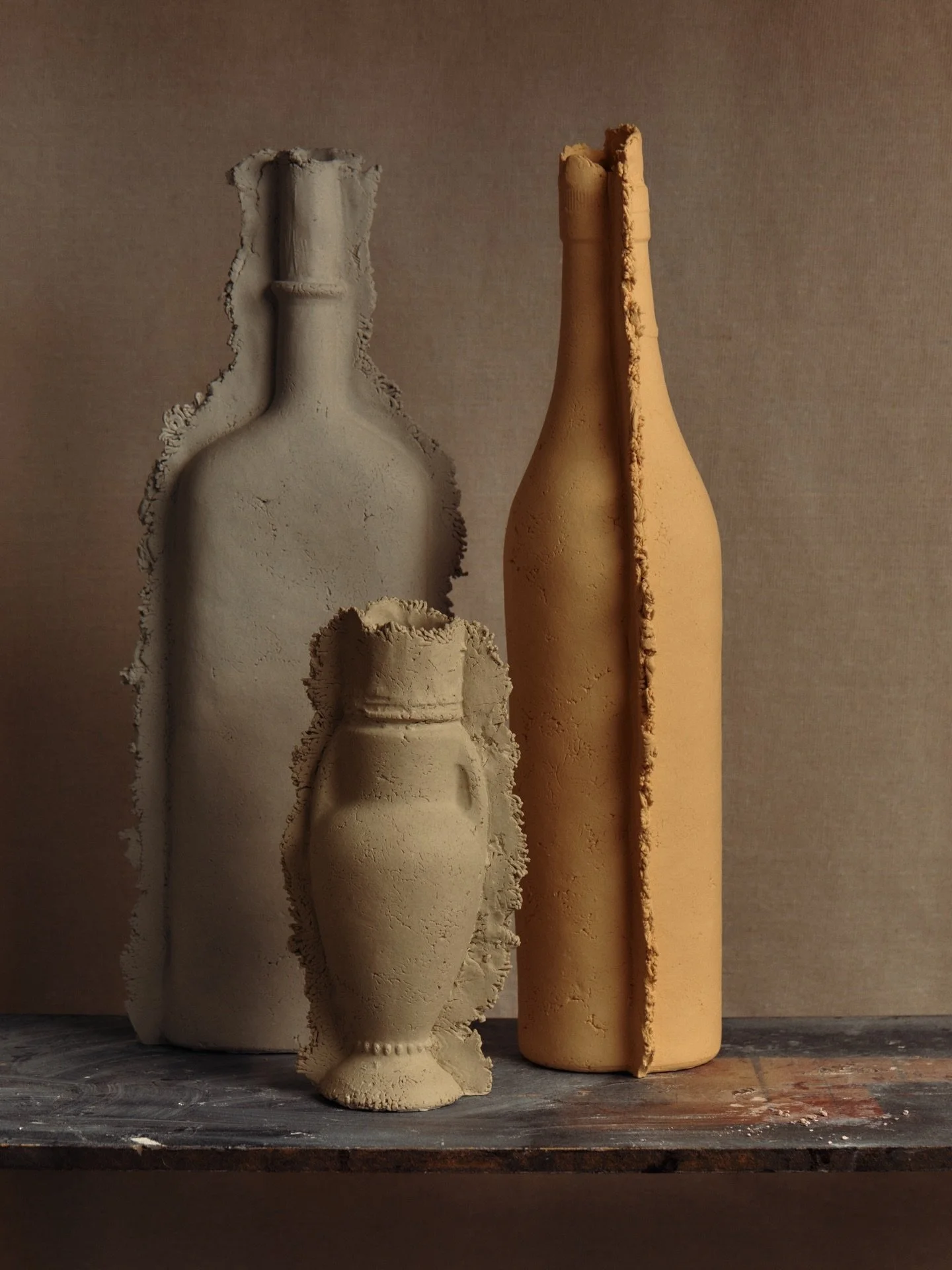 Working from her South Melbourne studio, ceramicist @kristinburgham uncovers the stories of unknown makers &ndash; finding them in the seams, lines and traces of the objects we leave behind.

Tap the link in bio to discover more ✨

📷 @sarahforgiepho