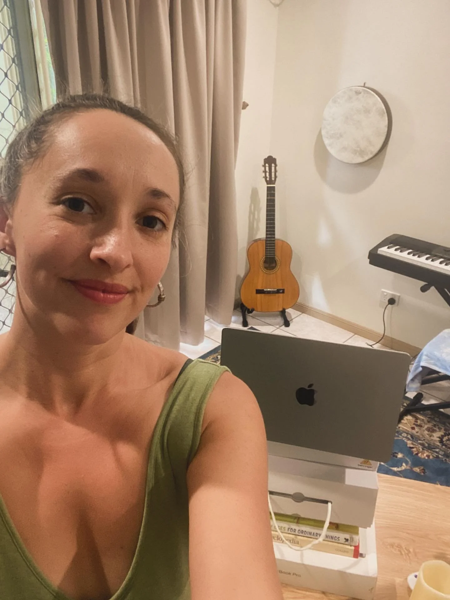 I am my Voice! 

Feeling so invigorated! I thoroughly enjoyed teaching this mornings vocal workshop for @jessica.read.co and her group, and little fluff angel helped me prepare 🐶😉

Your Voice is such a powerful and important part of your well-being