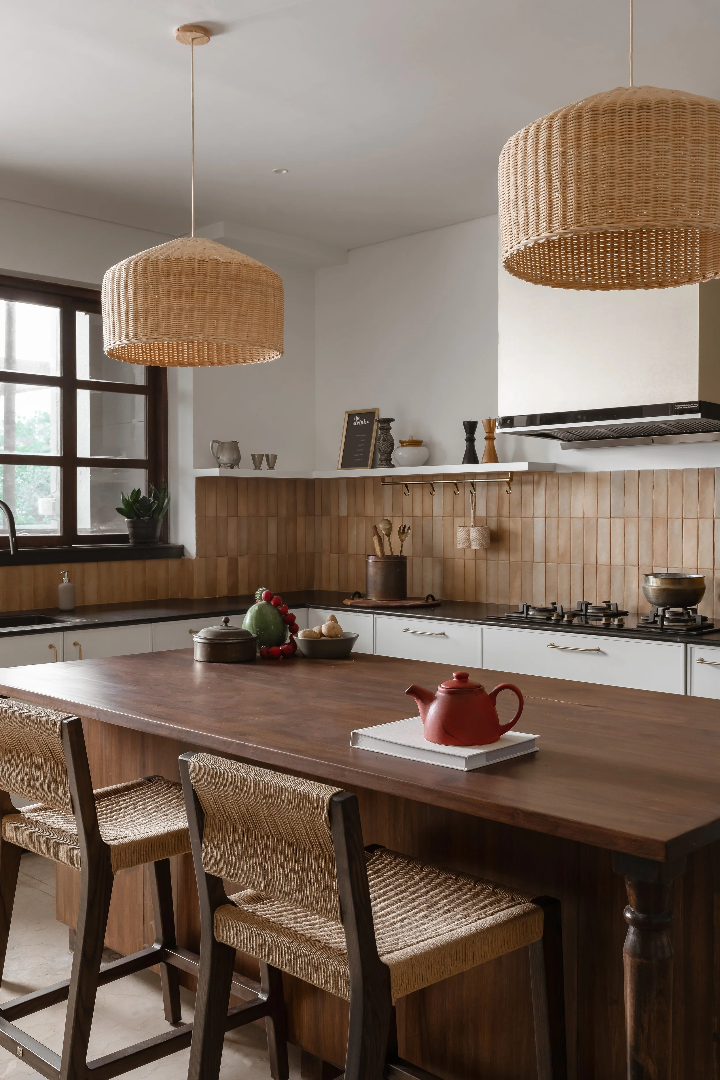 05.Kitchen 1.jpg