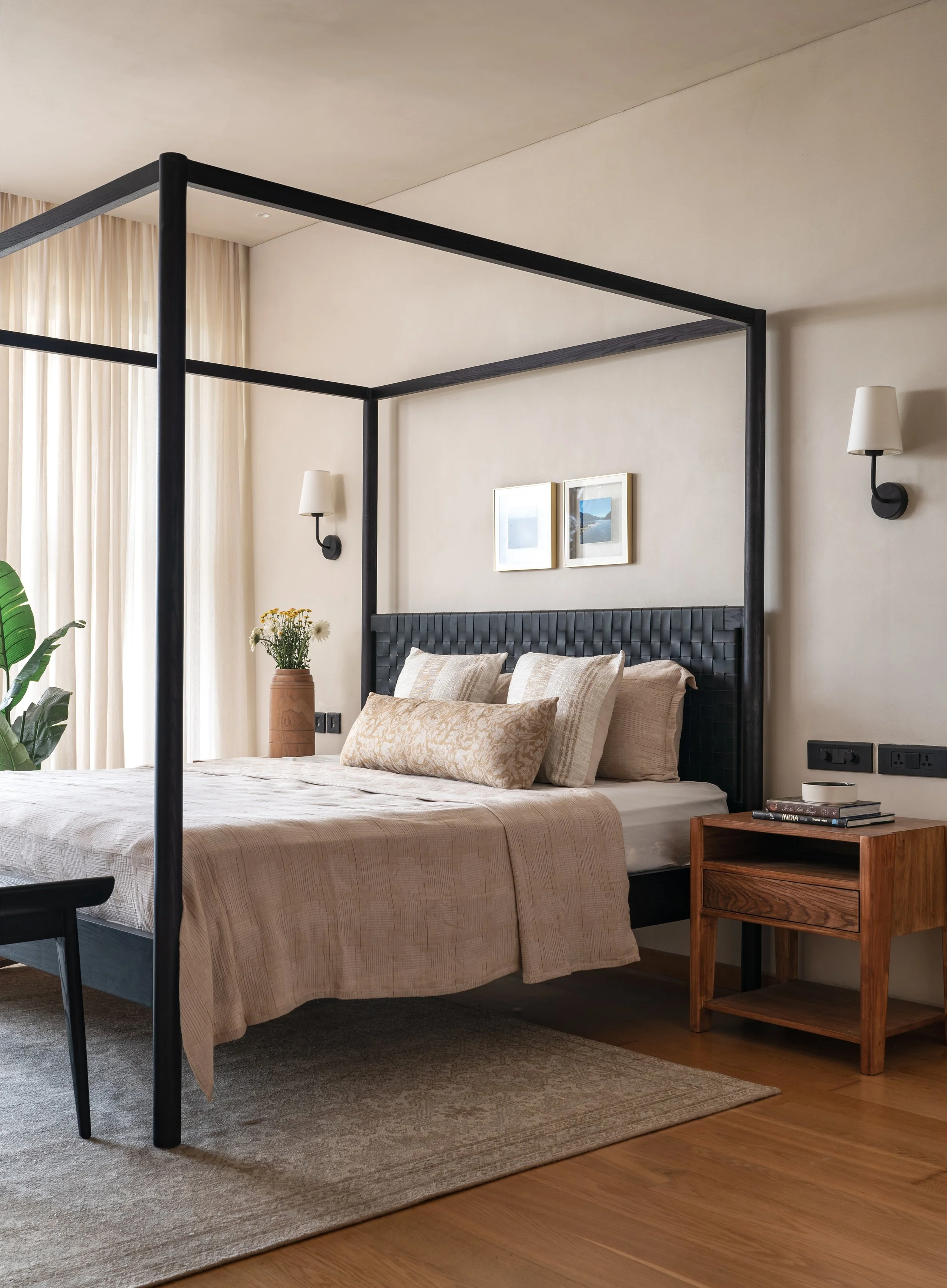 Master bedroom 1.jpg