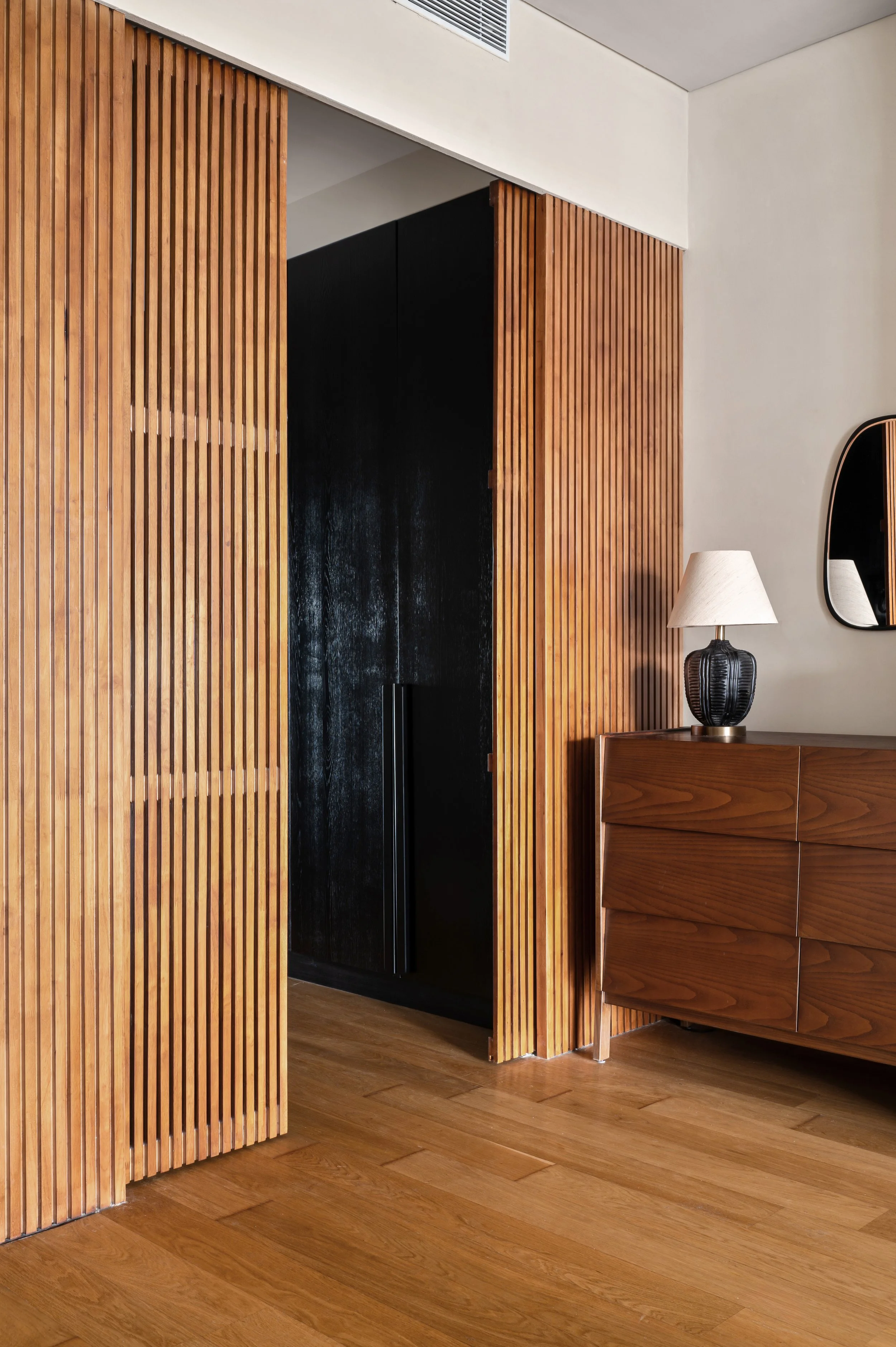 Master bedroom 4.jpg