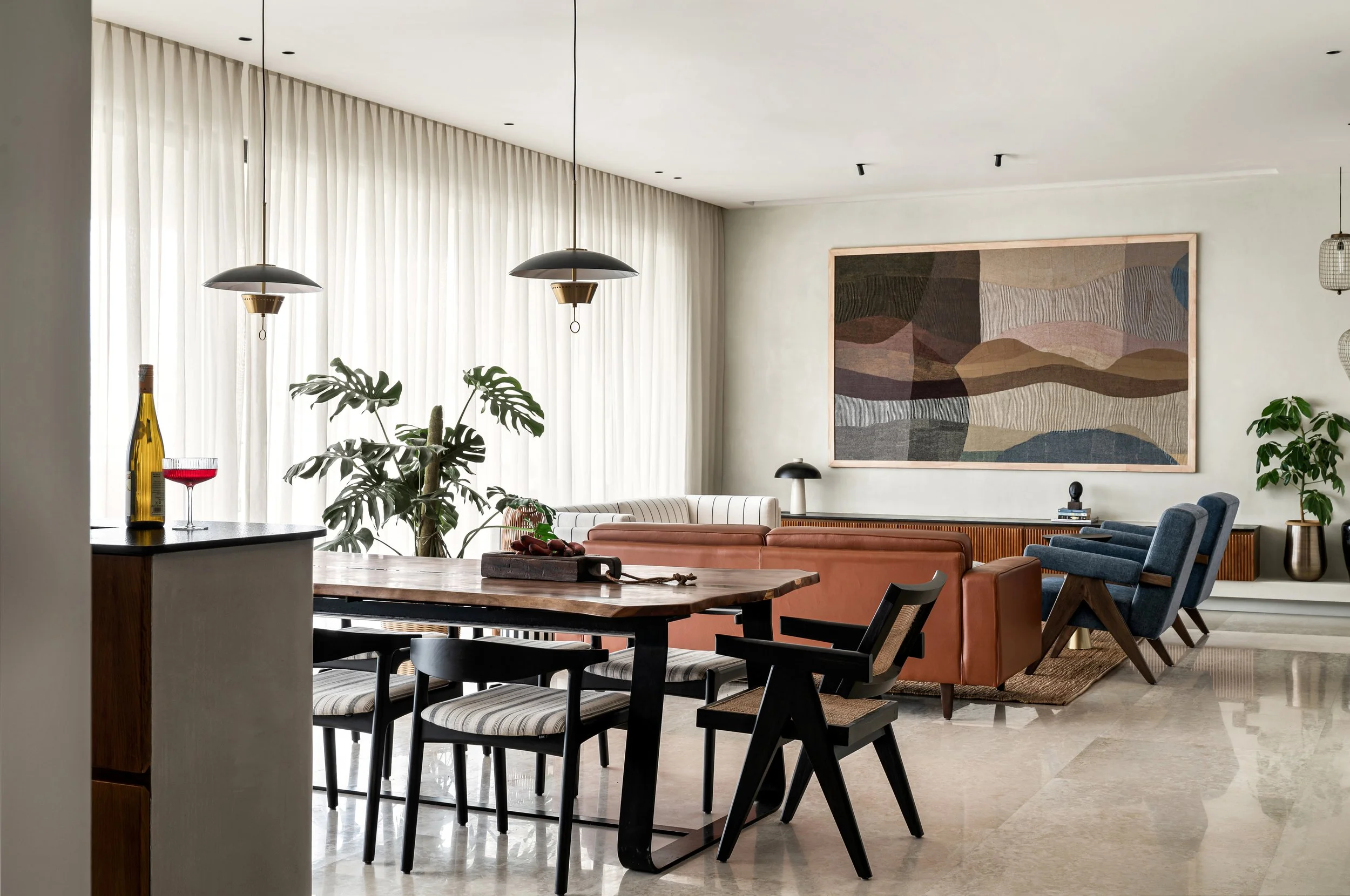 Dining _ Bar long shot.jpg