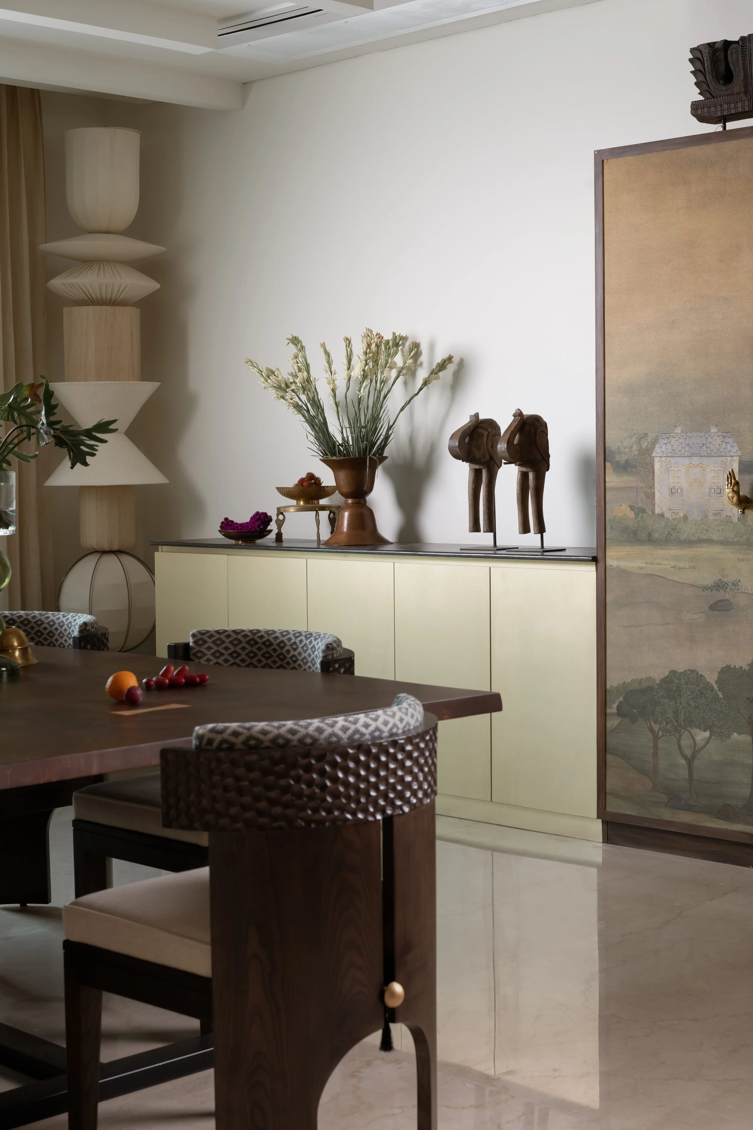 09.Dining 2.jpg