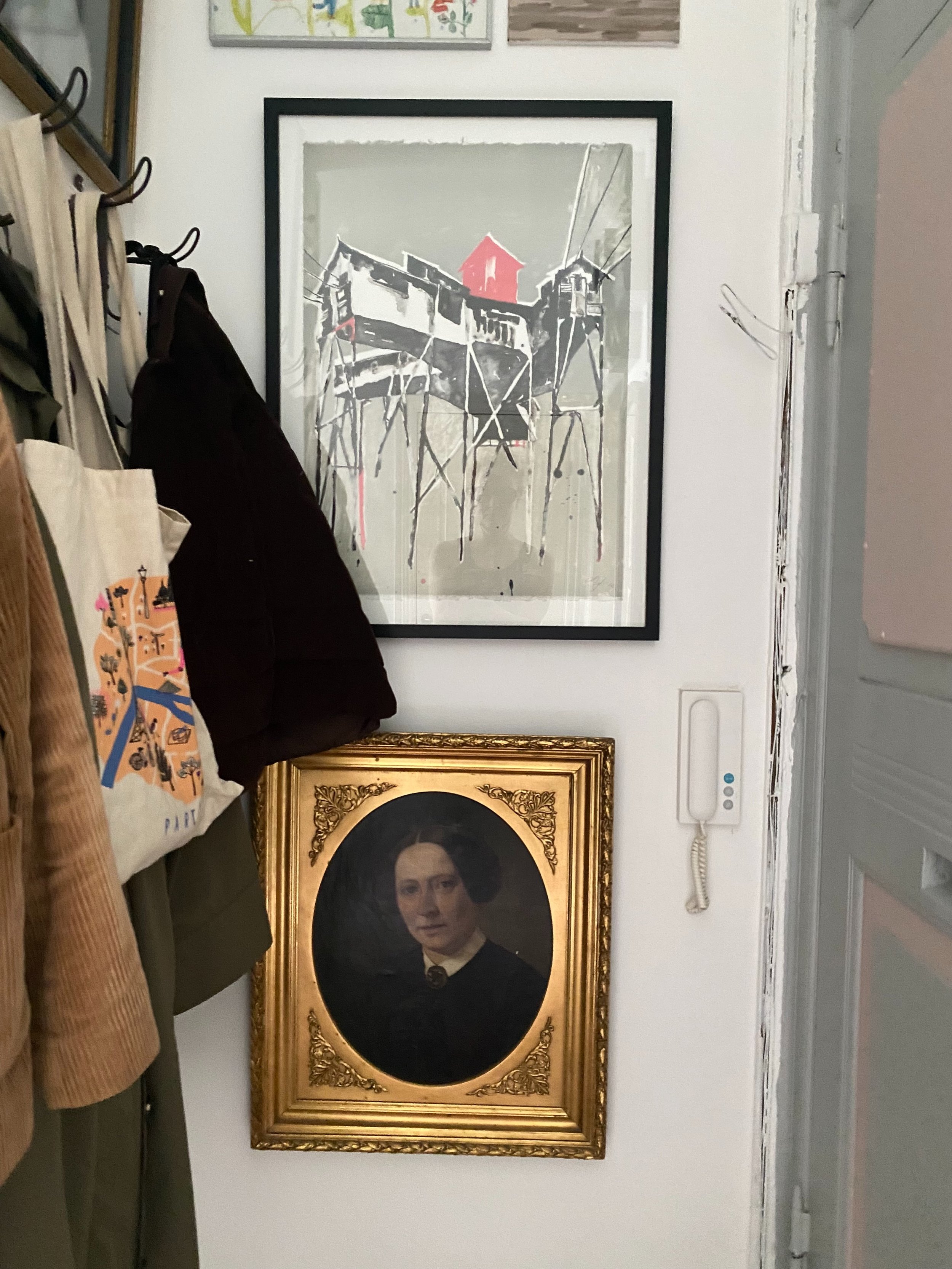 Kunstsamler Erik Veistrup er d&oslash;d. Det fandt jeg ud af gennem et opslag hos @claykeramikmuseumdanmark som flere gange har f&aring;et doneret dele af hans imponerende keramiske samling.
For mange &aring;r siden fik jeg klemt et interview med ham