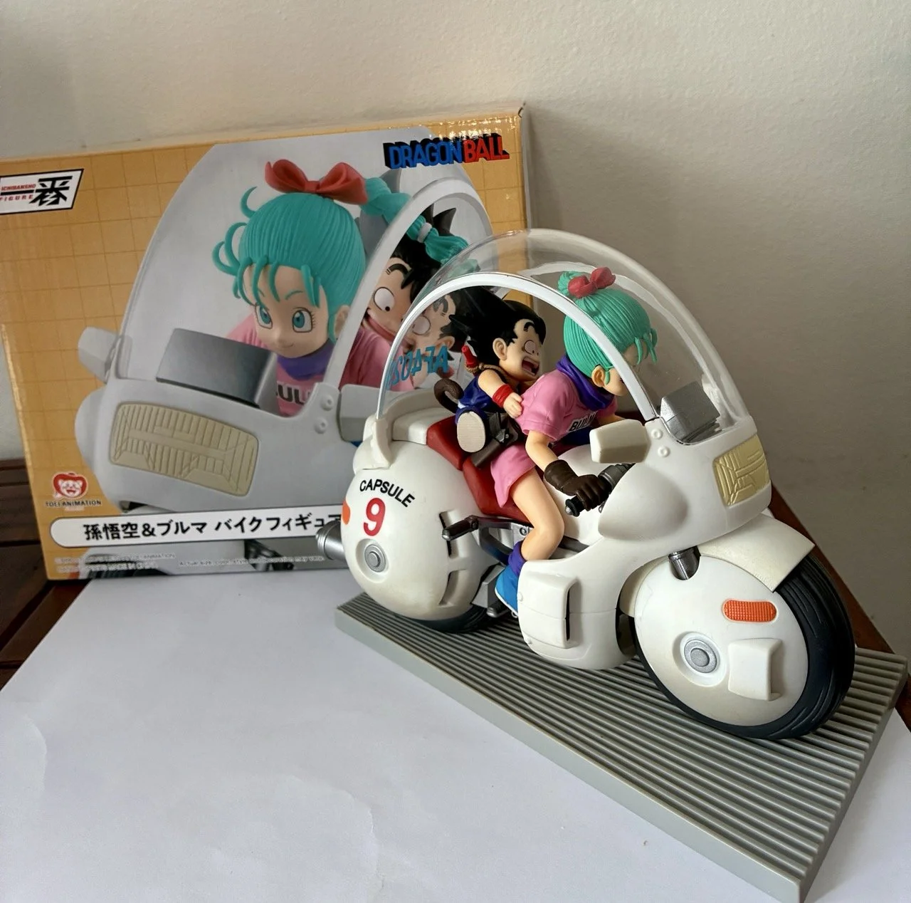 Fantastic Adventure Goku Bulma moto.jpeg