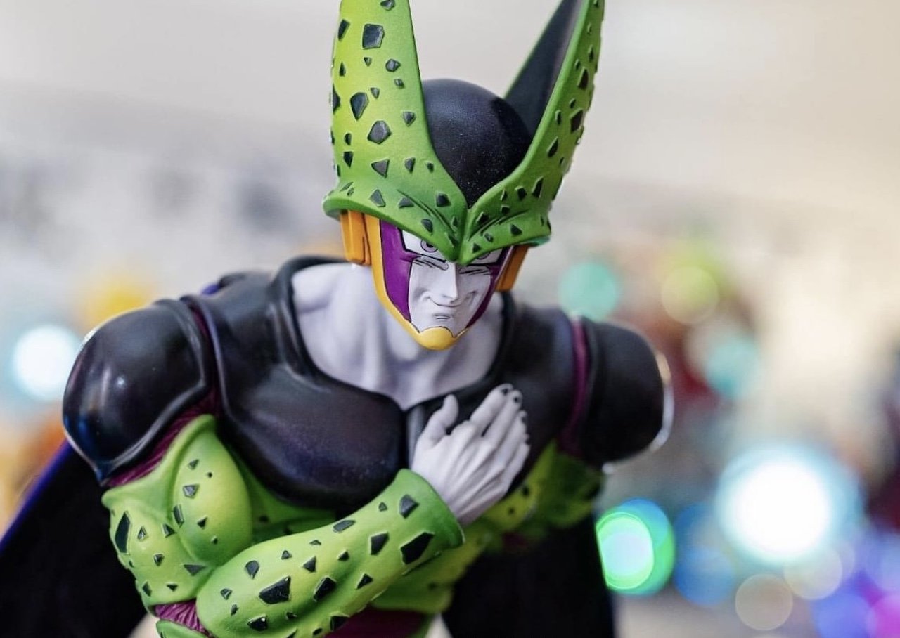 Figure Class Perfect Cell Statue