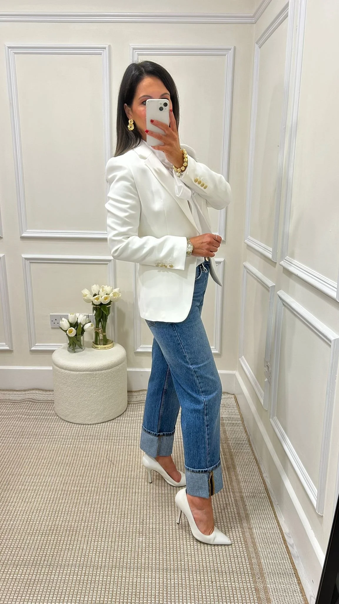 MID-WASH WIDE LEG JEAN WITH CUFF