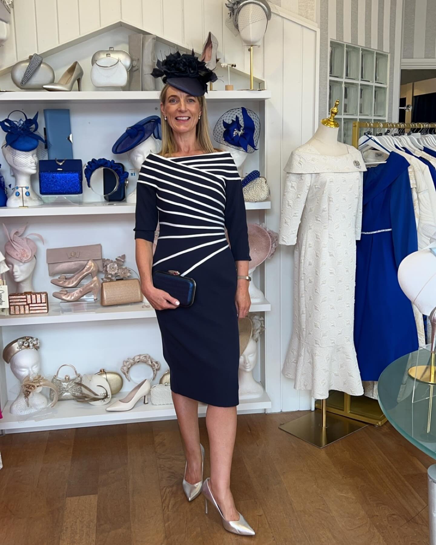 🤍🥂 Classic Navy with White piping. Timeless style in a flattering pencil dress.
Full look available in store , sizes 10-18
Fiona x 
#occassionwear #wedding #classic