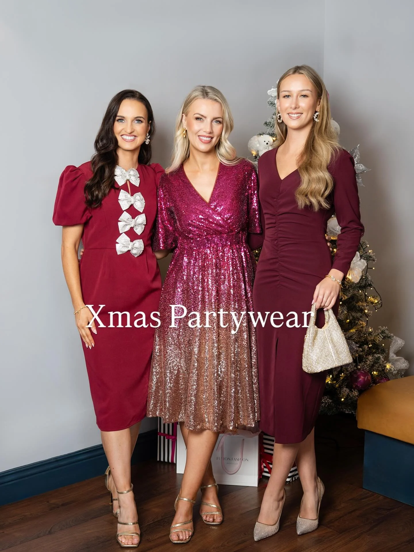 🥂✨ Your Xmas party is just around the corner&hellip;visit us in store now or shop online. 
Fiona x 
#xmas #partywear #festivefashion