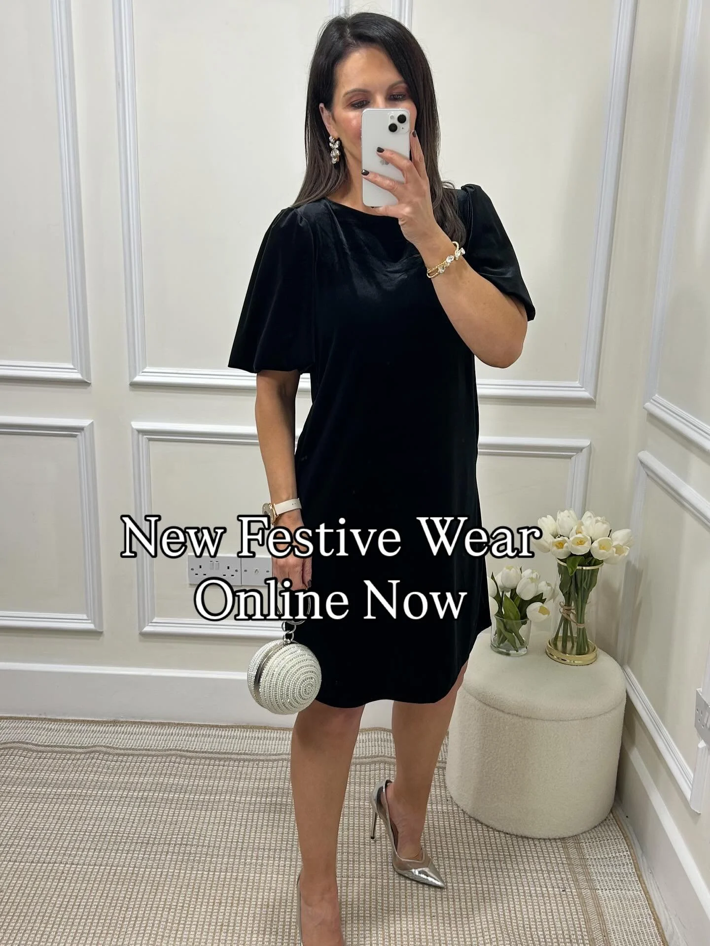 🖤🥂 New Festive Wear online now. Pop onto stories for try on and chat through sizes with Fiona
#xmas #festivefashion #newarrivals