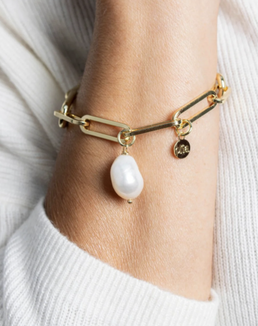 BELINDA CHUNKY PAPERLINK BRACLET WITH PEARL