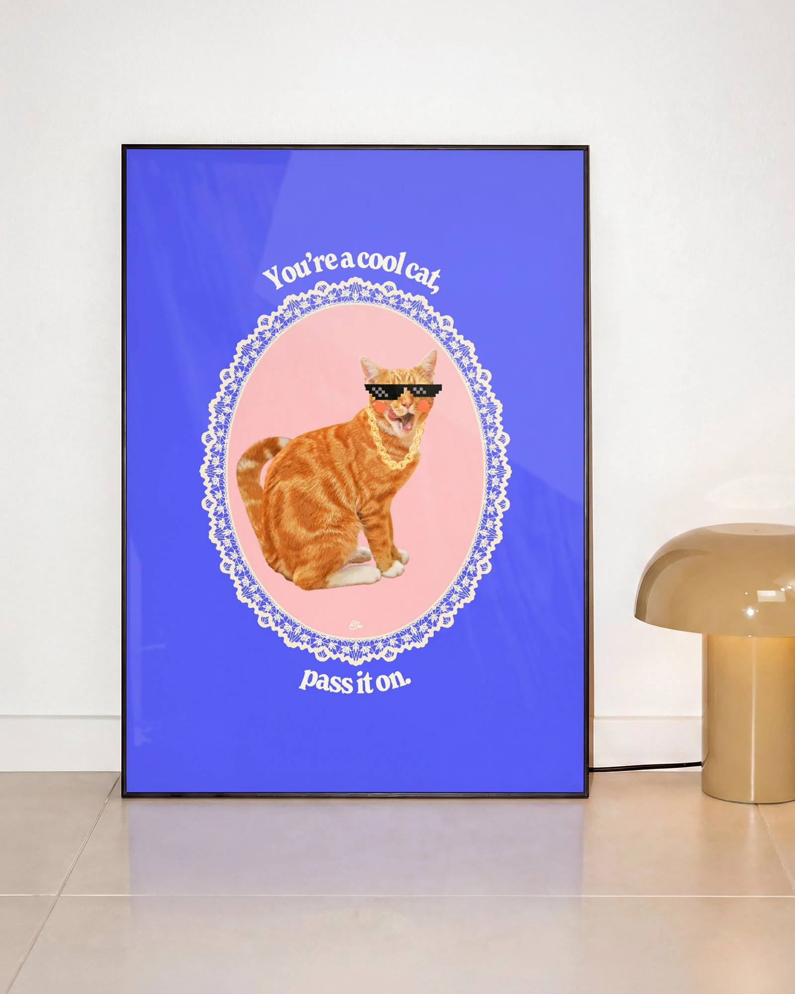 Thin-Black-Frame-Leaning-Wall-Lamp__COOLCAT.jpg