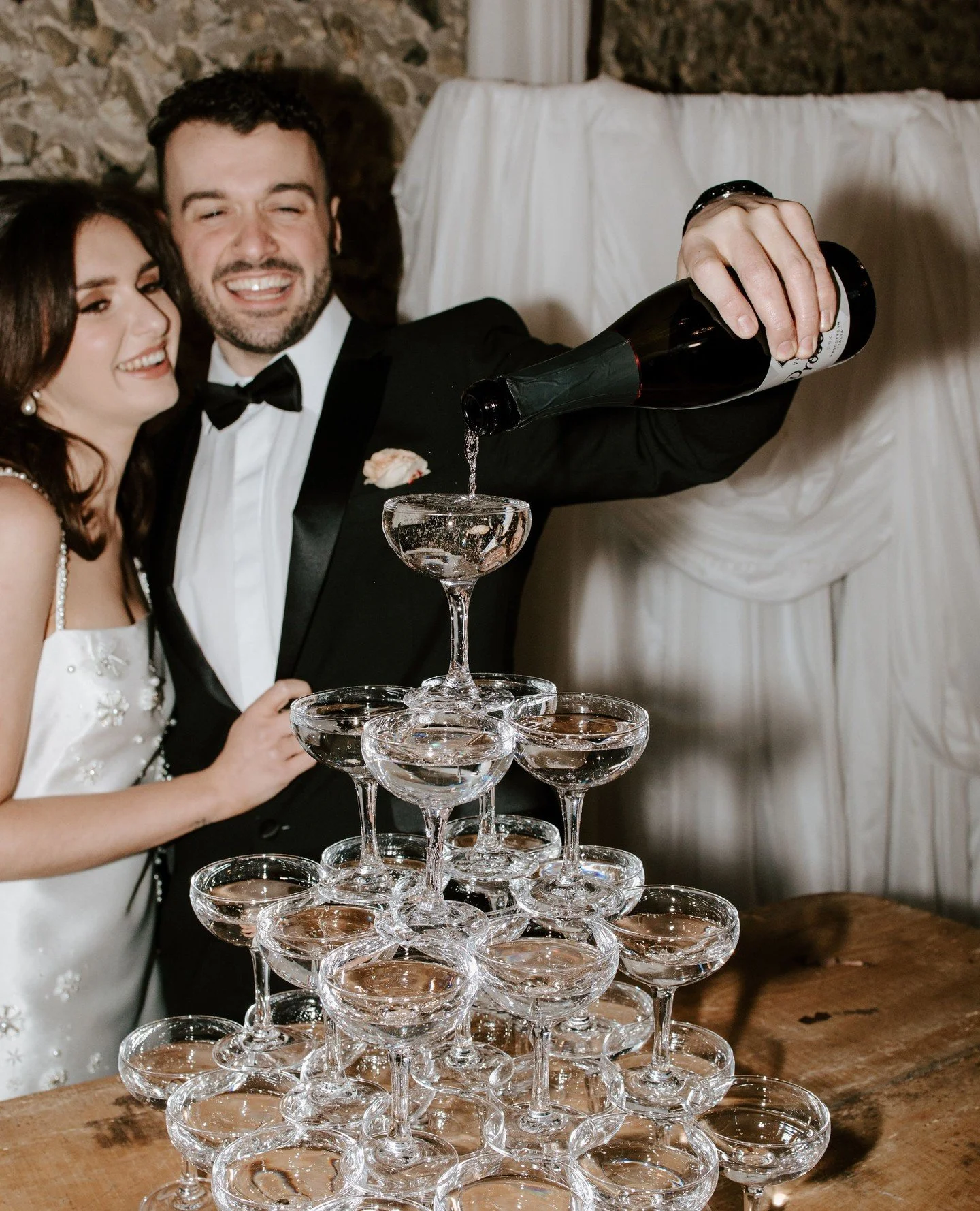 Considering a winter wedding? Our Twilight option might be exactly what you’re looking for.
This shorter format celebration is designed for couples looking for a more pared back wedding option. A late afternoon ceremony followed by drinks, f