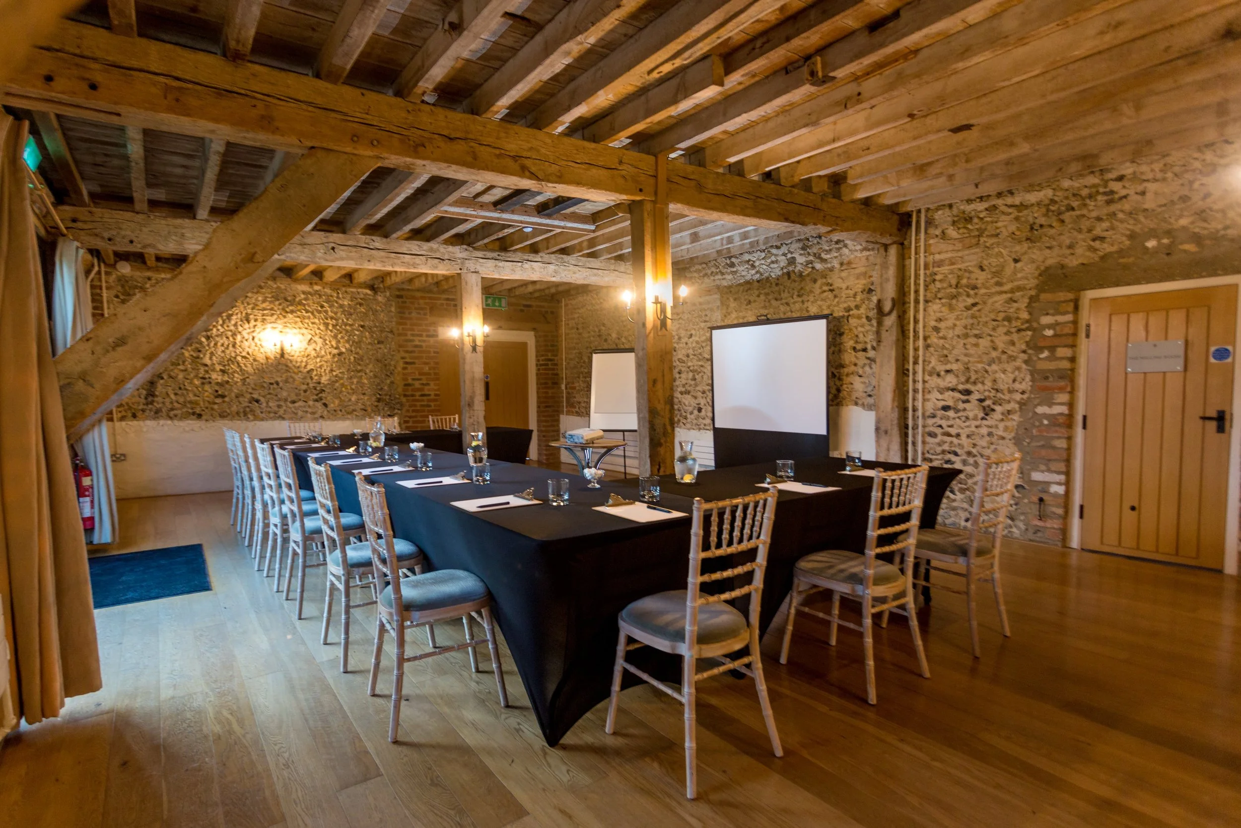 U Shape in FB-min.jpg