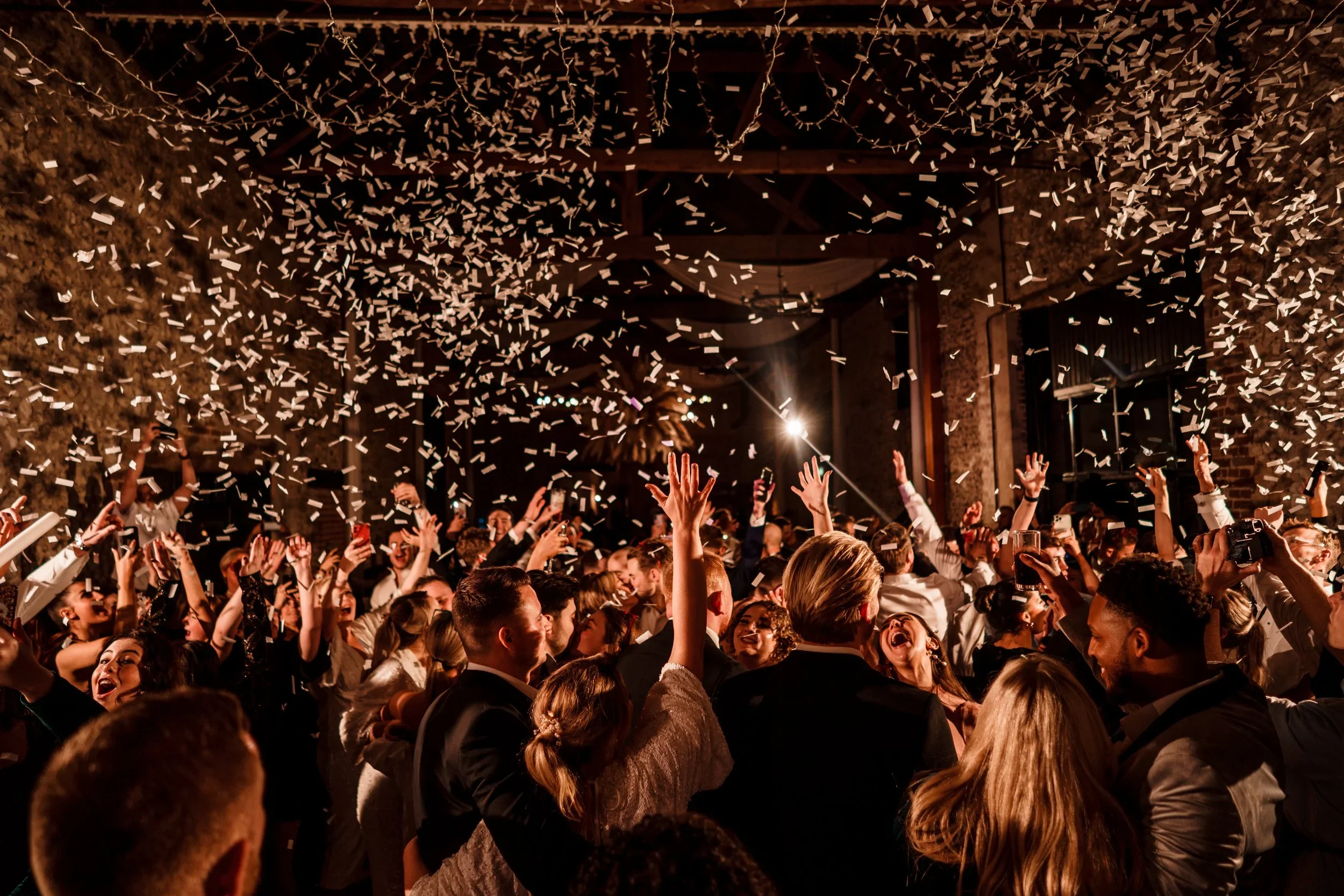 Confetti canoon.webp