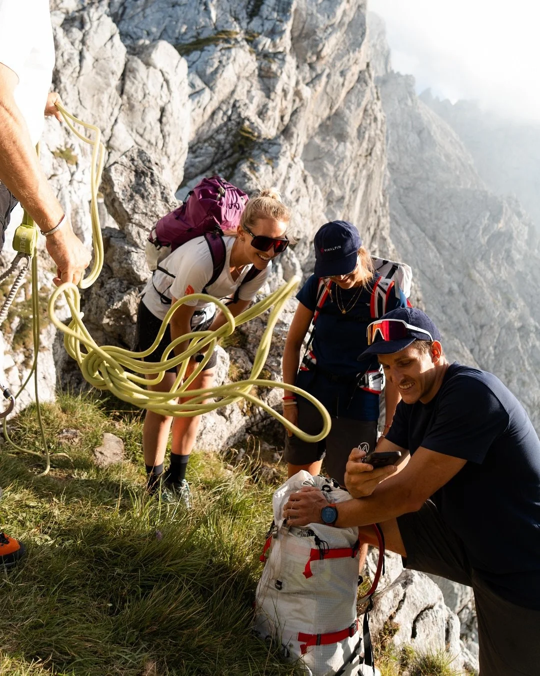 On a journey up in the mountains with @vivalpin and @schlosselmau 

#photography #berge #garmischpartenkirchen #lifestylephotography #outdoors #klettern #climbing #hiking #gipfel #mountainview