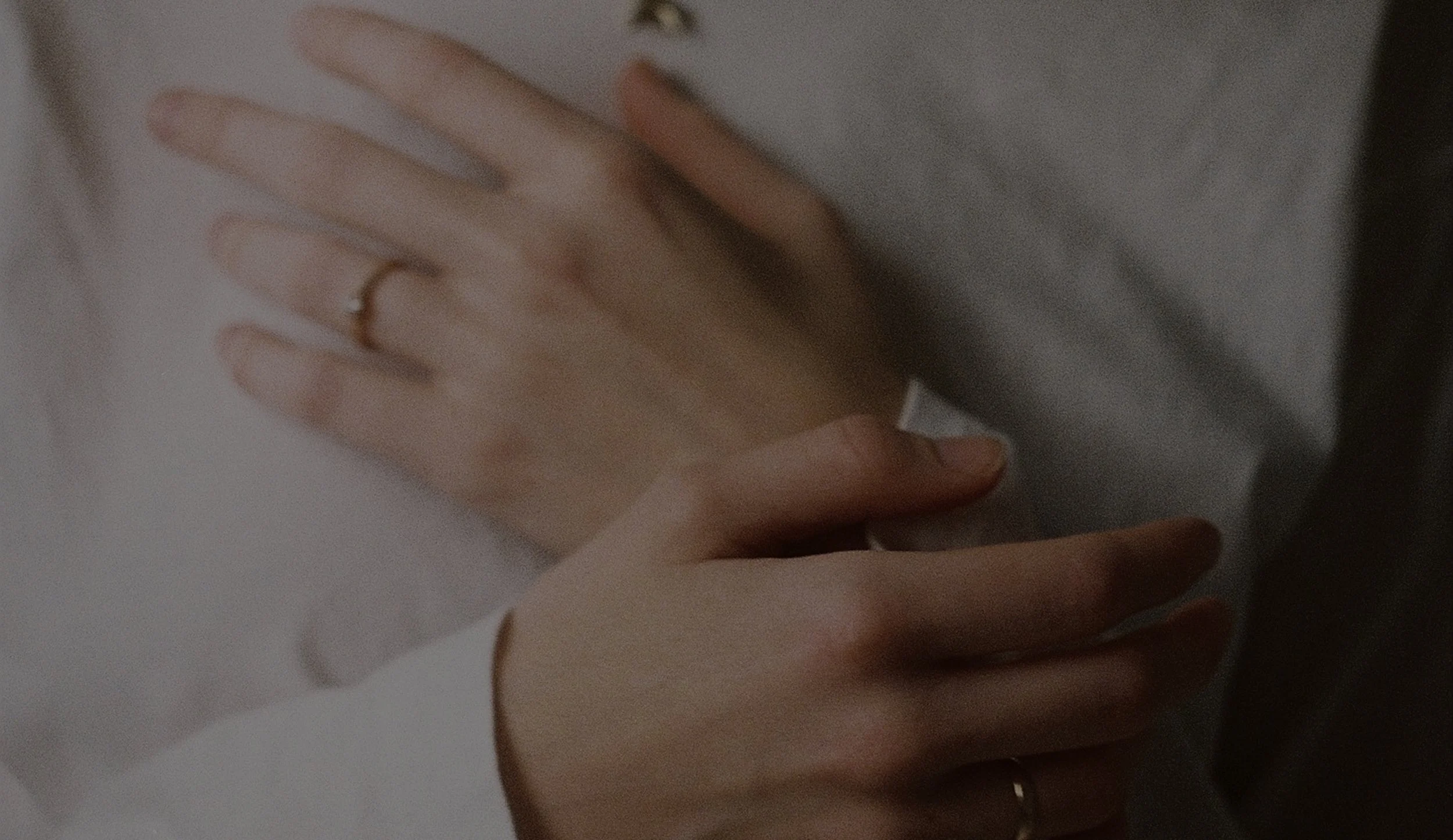 Ich öffne mein Herz für die Fülle an Gefühlen, die mich tragen und verbinden.