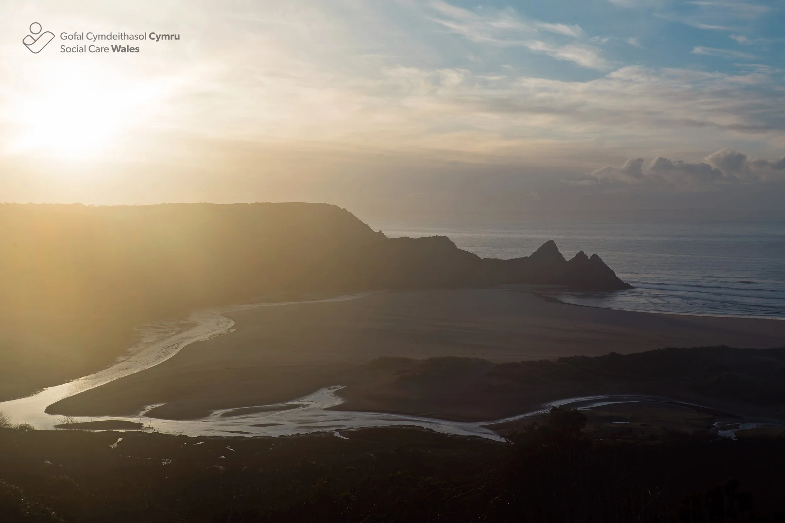 Three Cliffs Bay Panorama, Western Bay.jpg