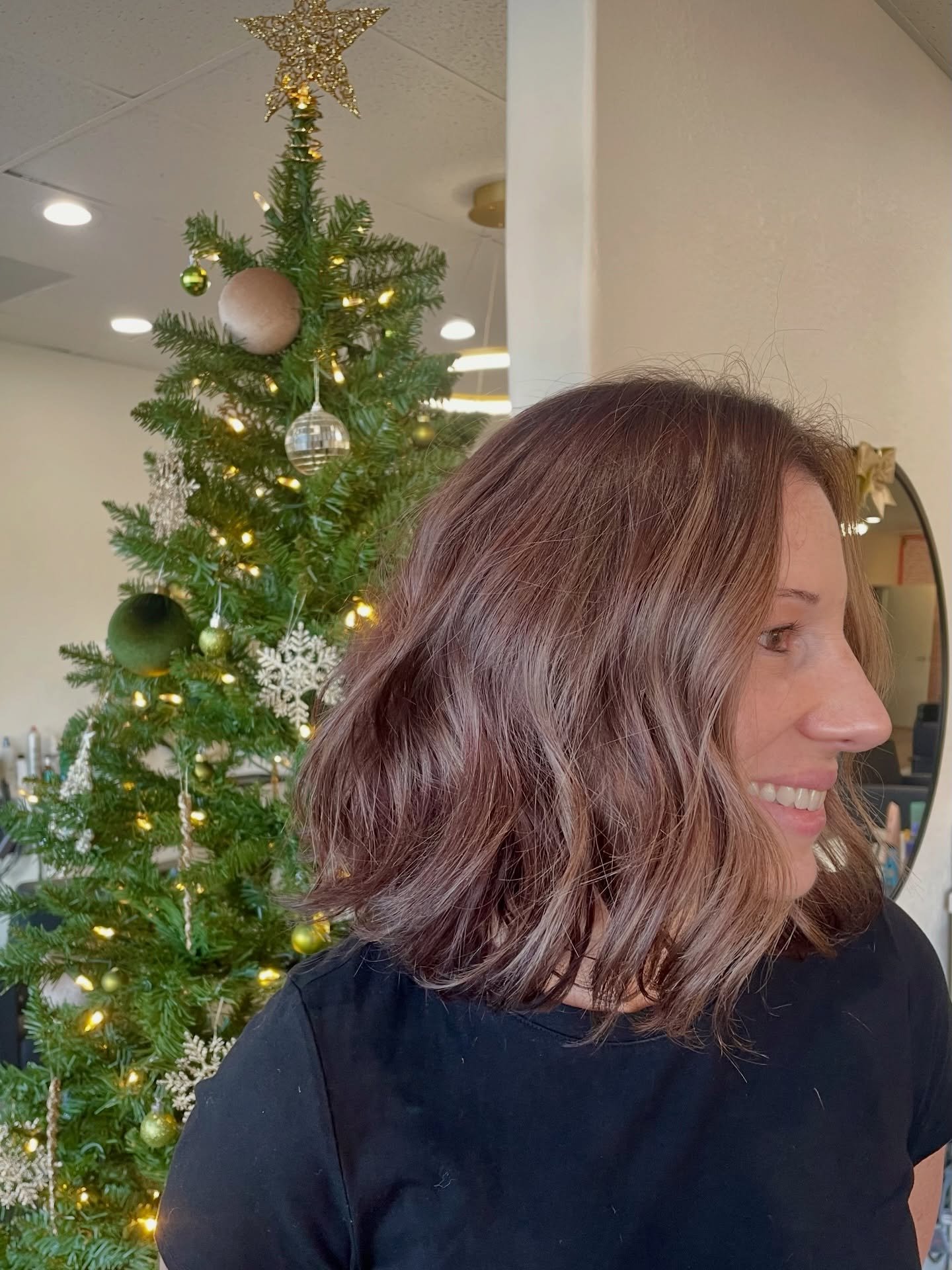 Chestnut brown 🤎🧸
Hair by @misv_hair! 😍

#lorealprofessional #lamesahairsalon #sandiegohairstylist #sdhair #luxuryhaircare