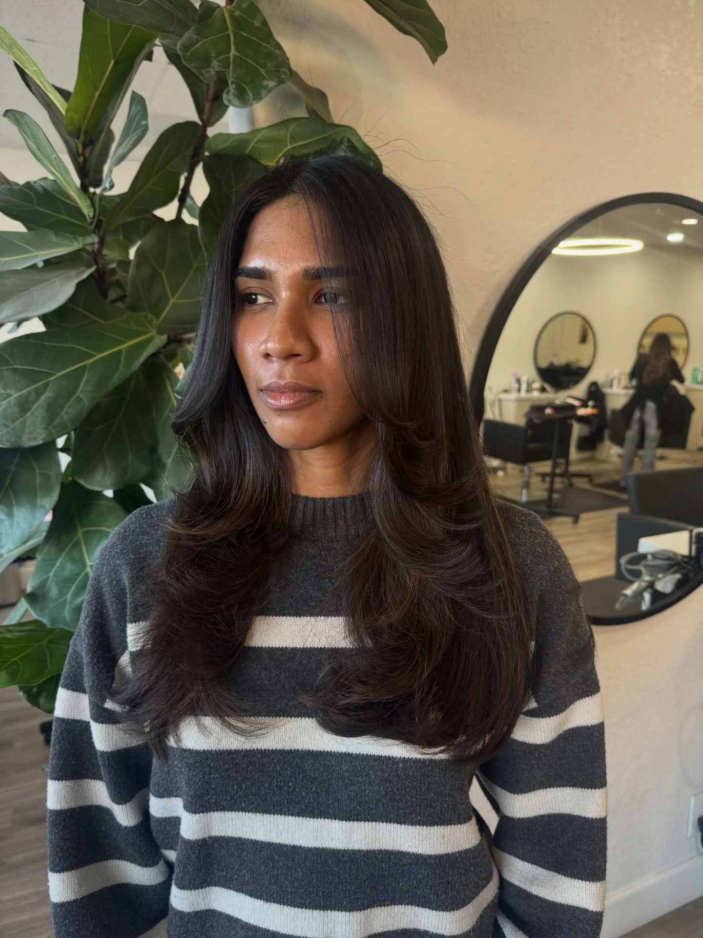 The layers and bouncy blowout are giving ✨
Schedule a haircut with Jessica using the link on our bio🥰

Hair by @hairstylist_jess💇🏽&zwj;♀️

#lamesahairstylist #sdhair #sdhaircut #sandiegohairdresser