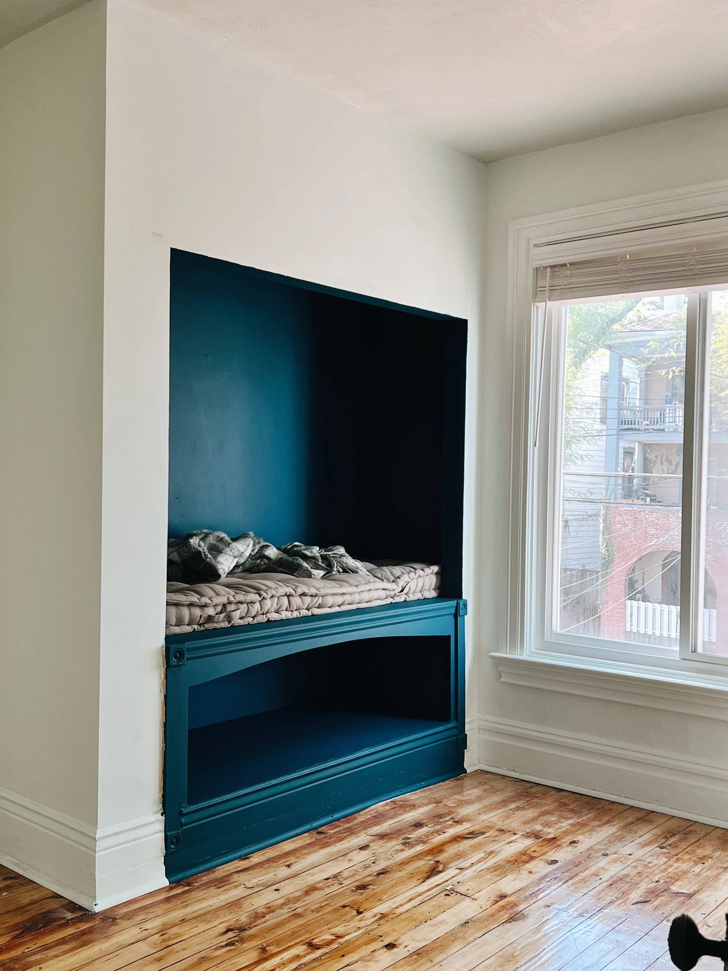 turning the closet into a reading nook pt 5