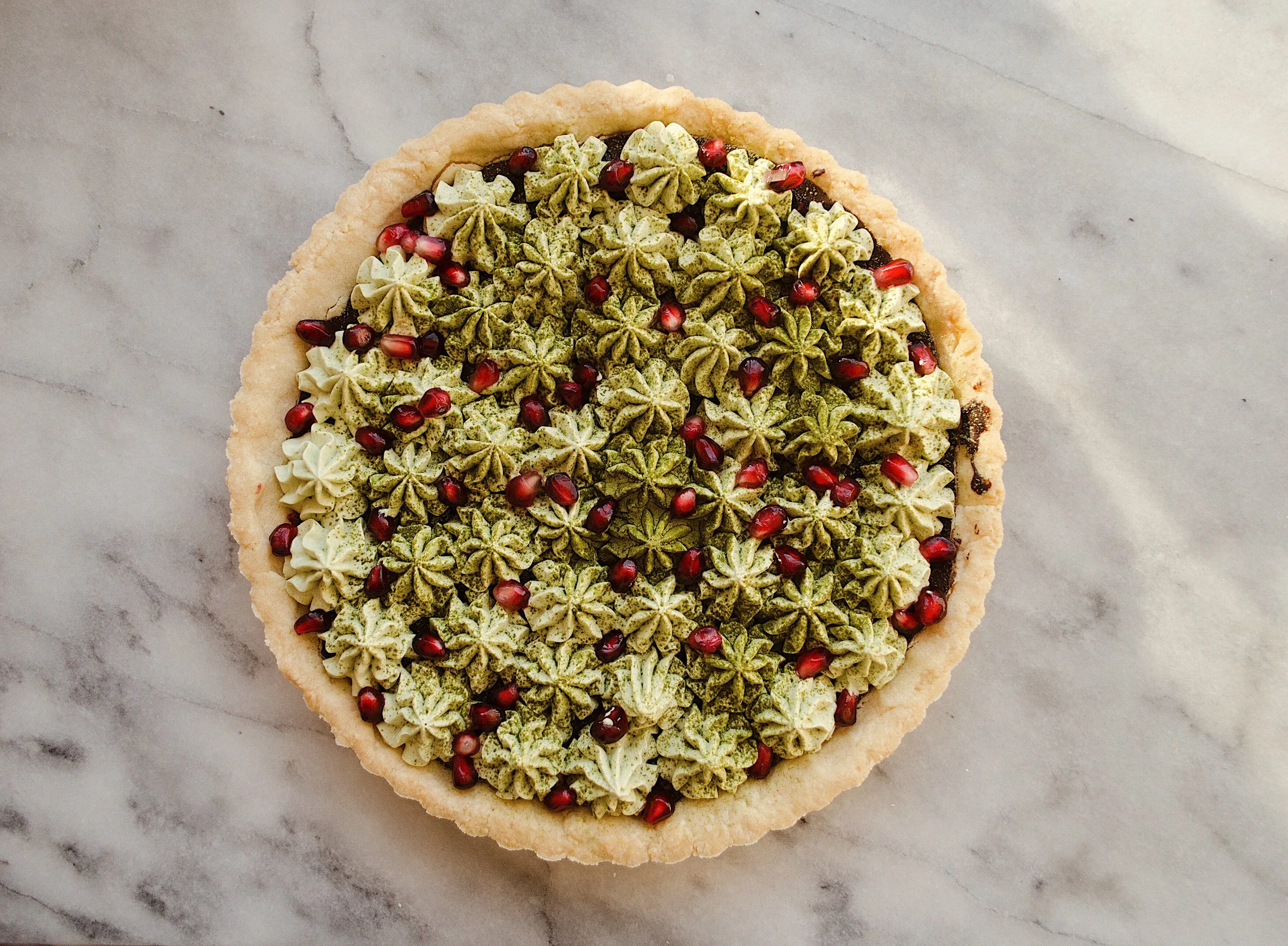 Matcha pom and dark chocolate tart