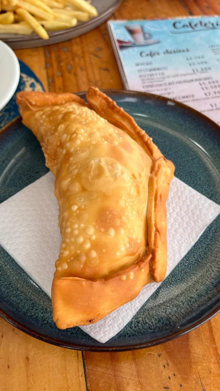 empanada frita chilena.jpeg