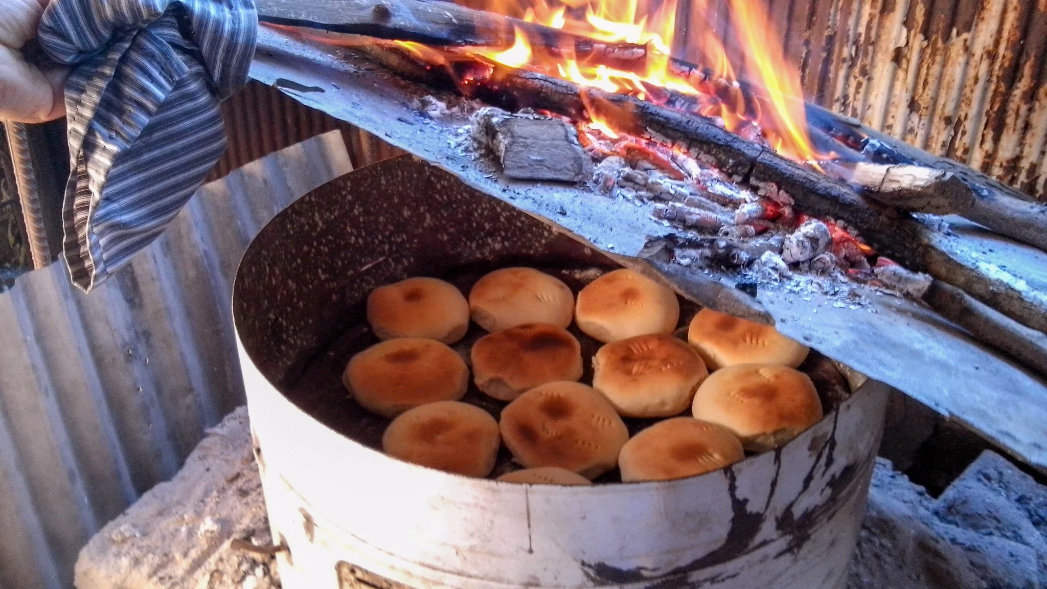pan amazado en horno de tarro.jpg