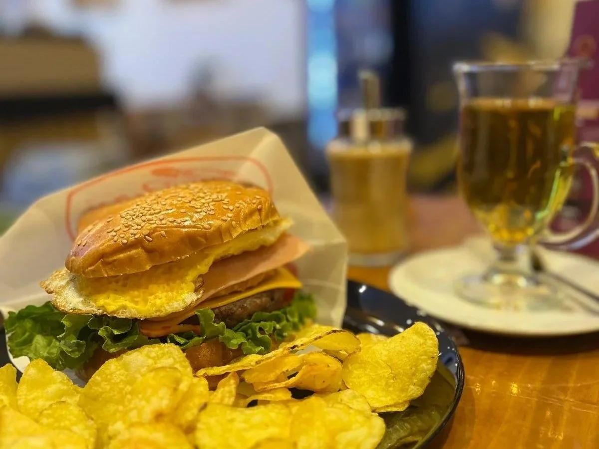 Desayuno en Cusco antes de recorrer las ruinas sin tour