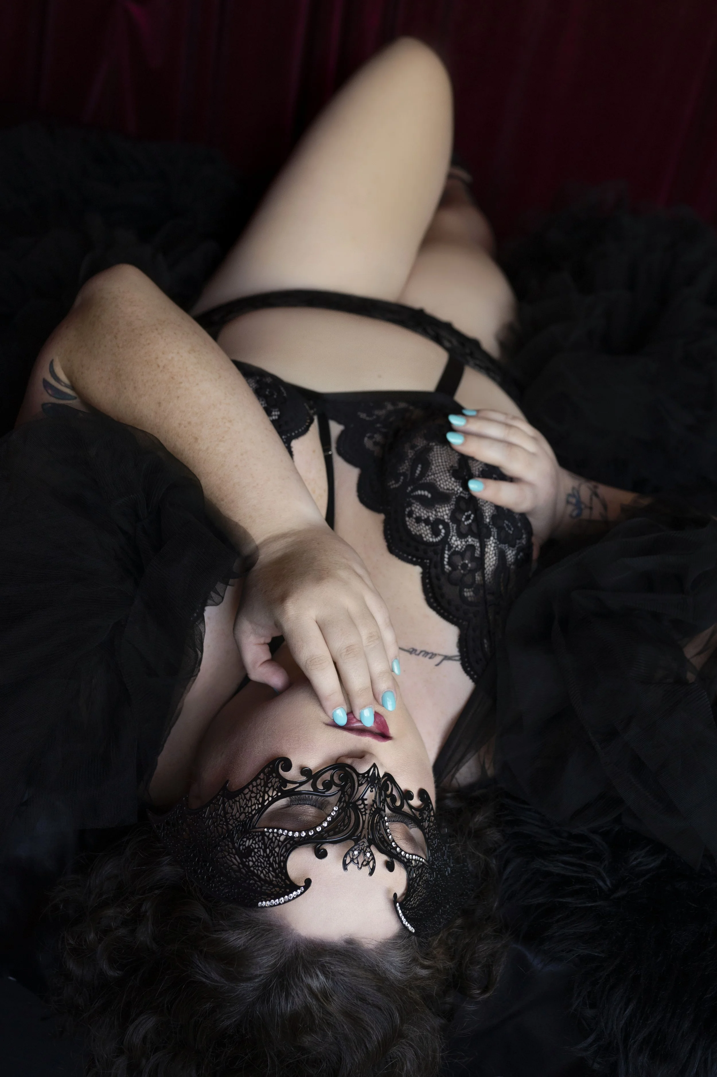 After-Dark-Dark-Moody-Empowering_Boudoir20.jpg