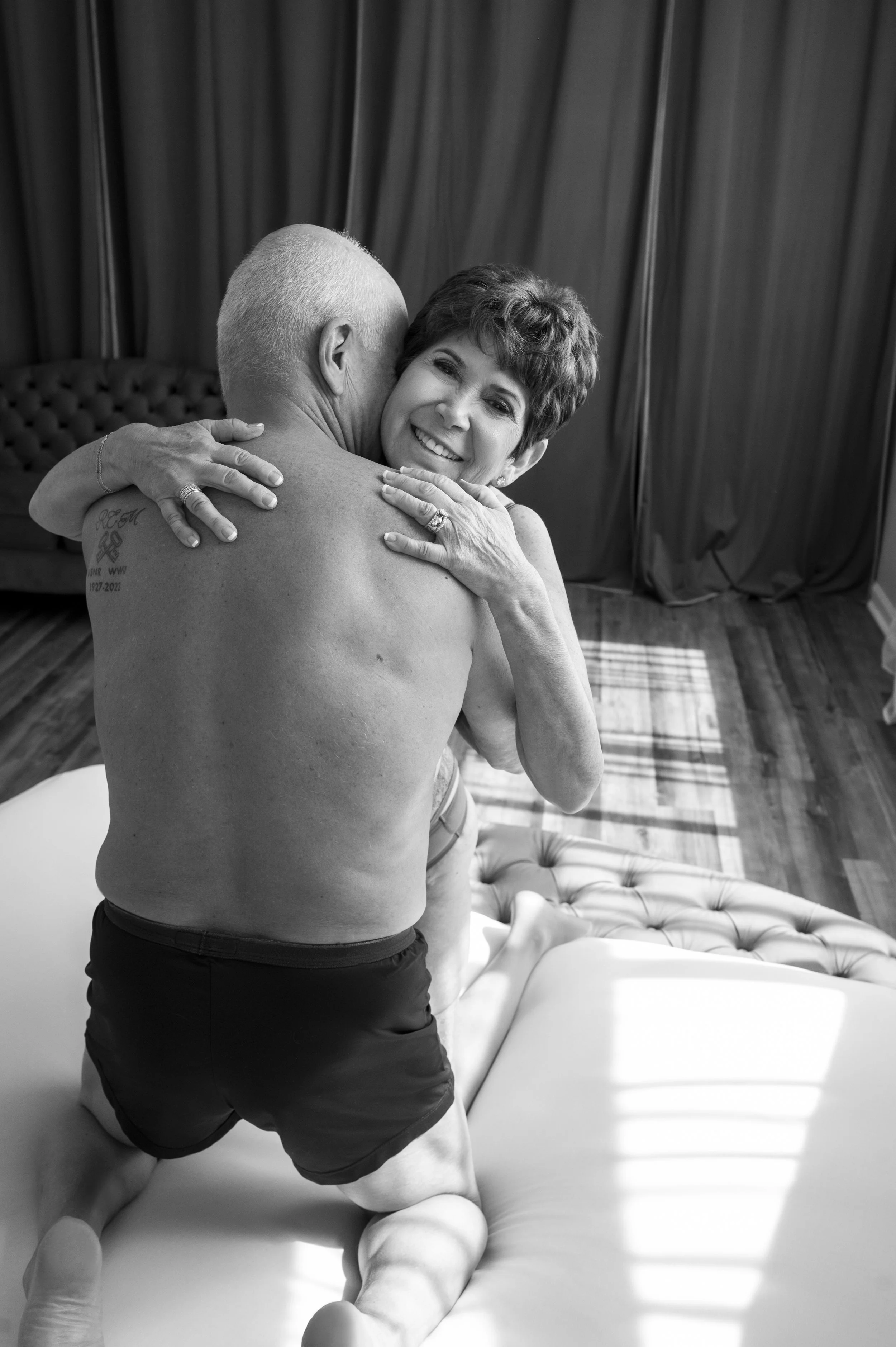 seductive-couples-boudoir-photography-alabama.jpg