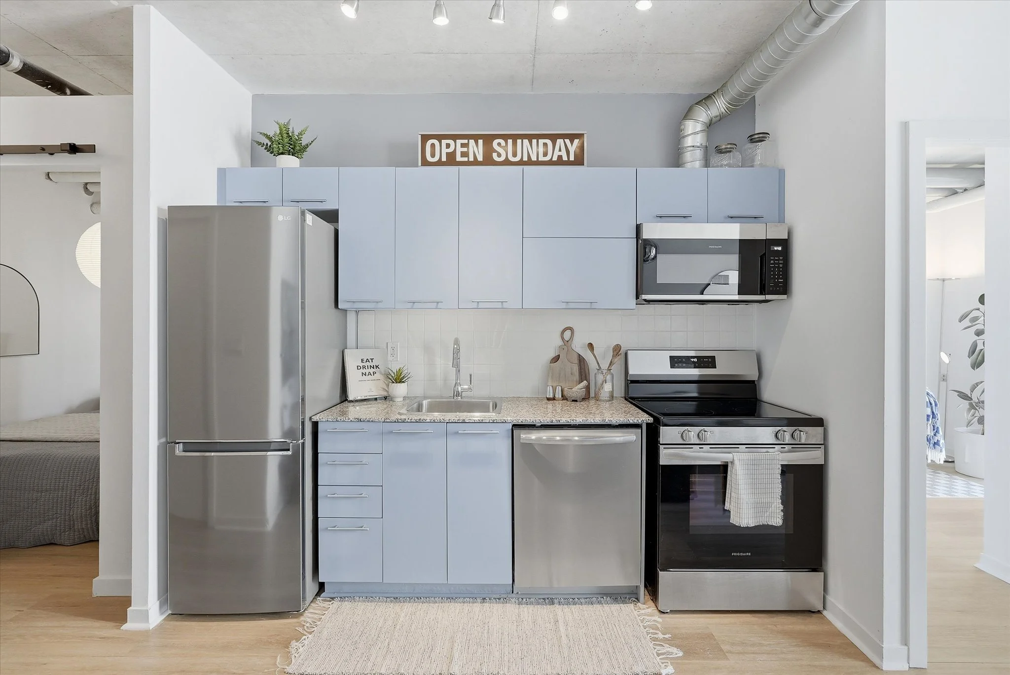 12-170 Sudbury St _807-9.jpg
