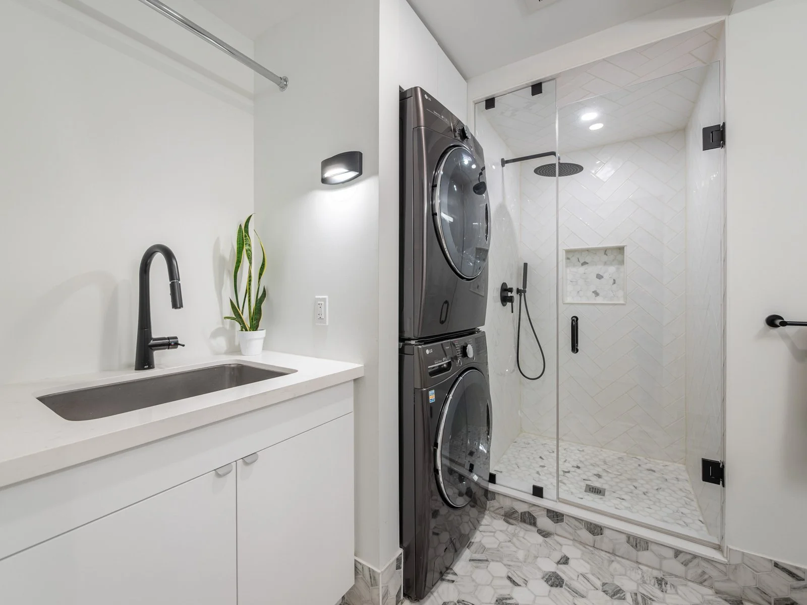 995 Greenwood Ave-60.jpg