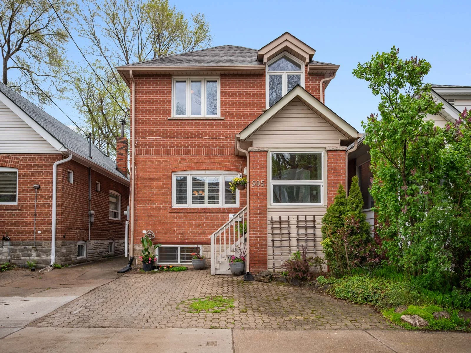 995 Greenwood Ave-3.jpg