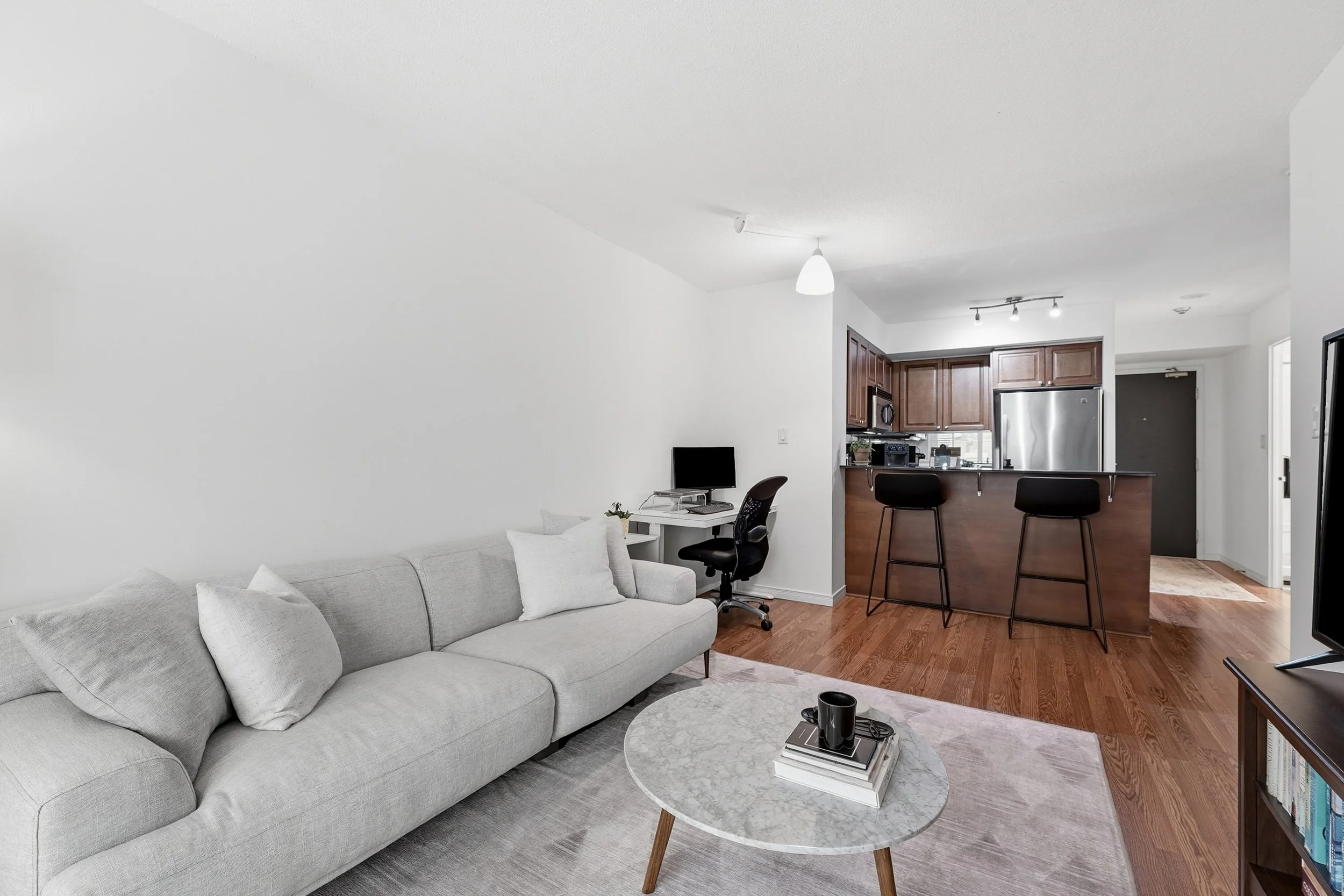 10-230 King St E-10.jpg