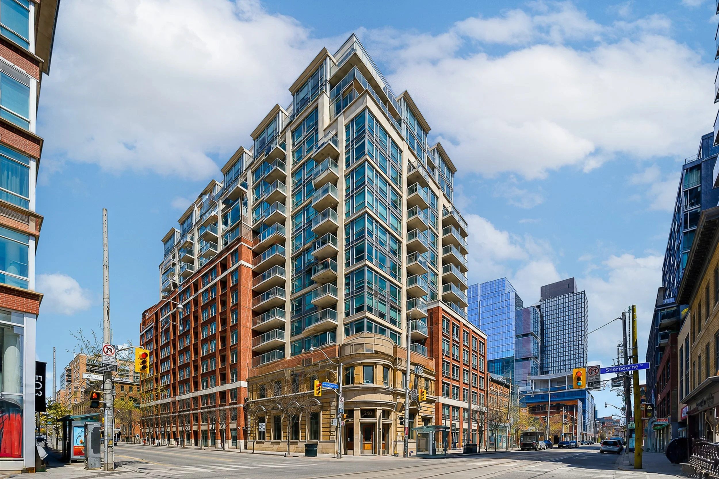 01-230 King St E-1.jpg